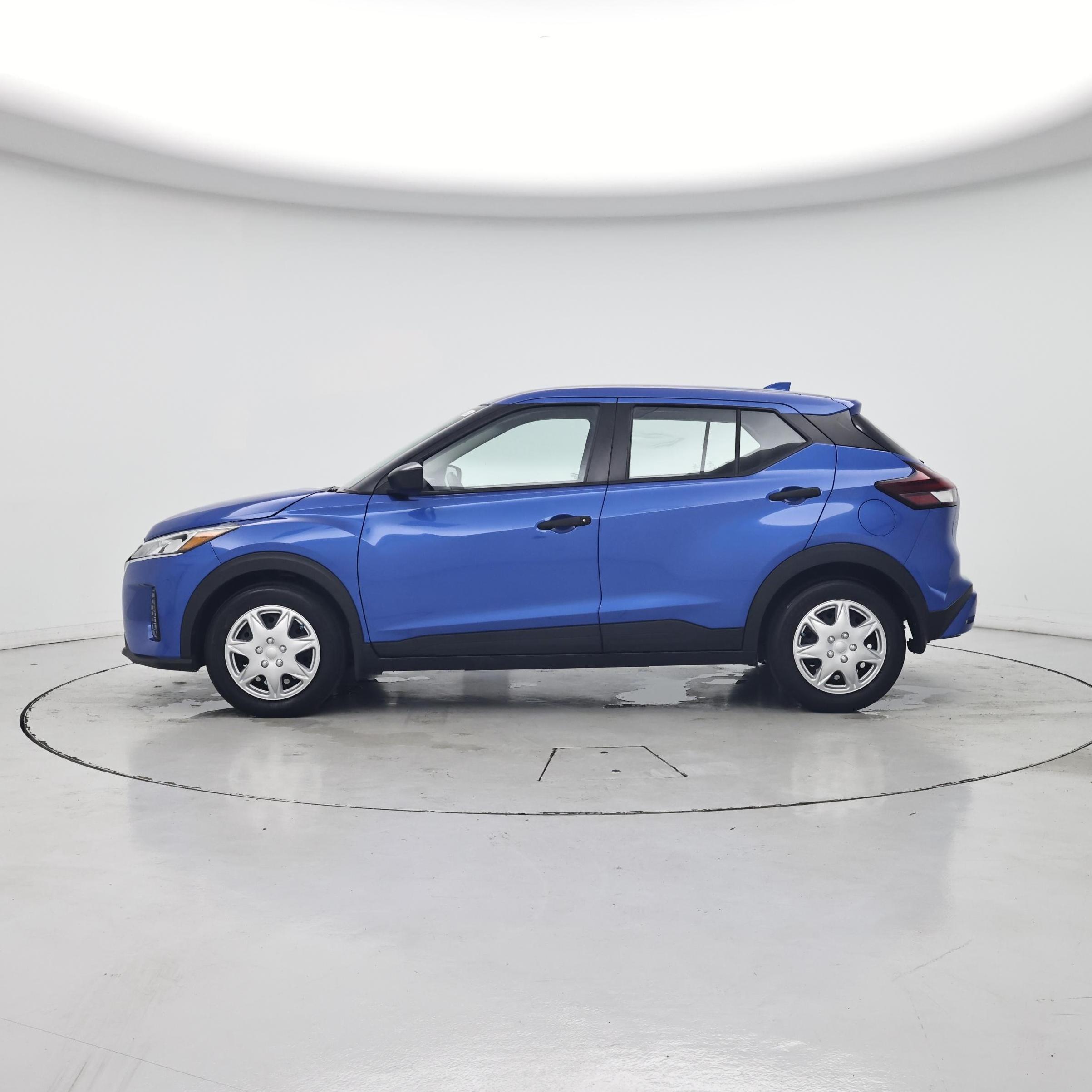 Thumbnail: 2023 Nissan Kicks - 3