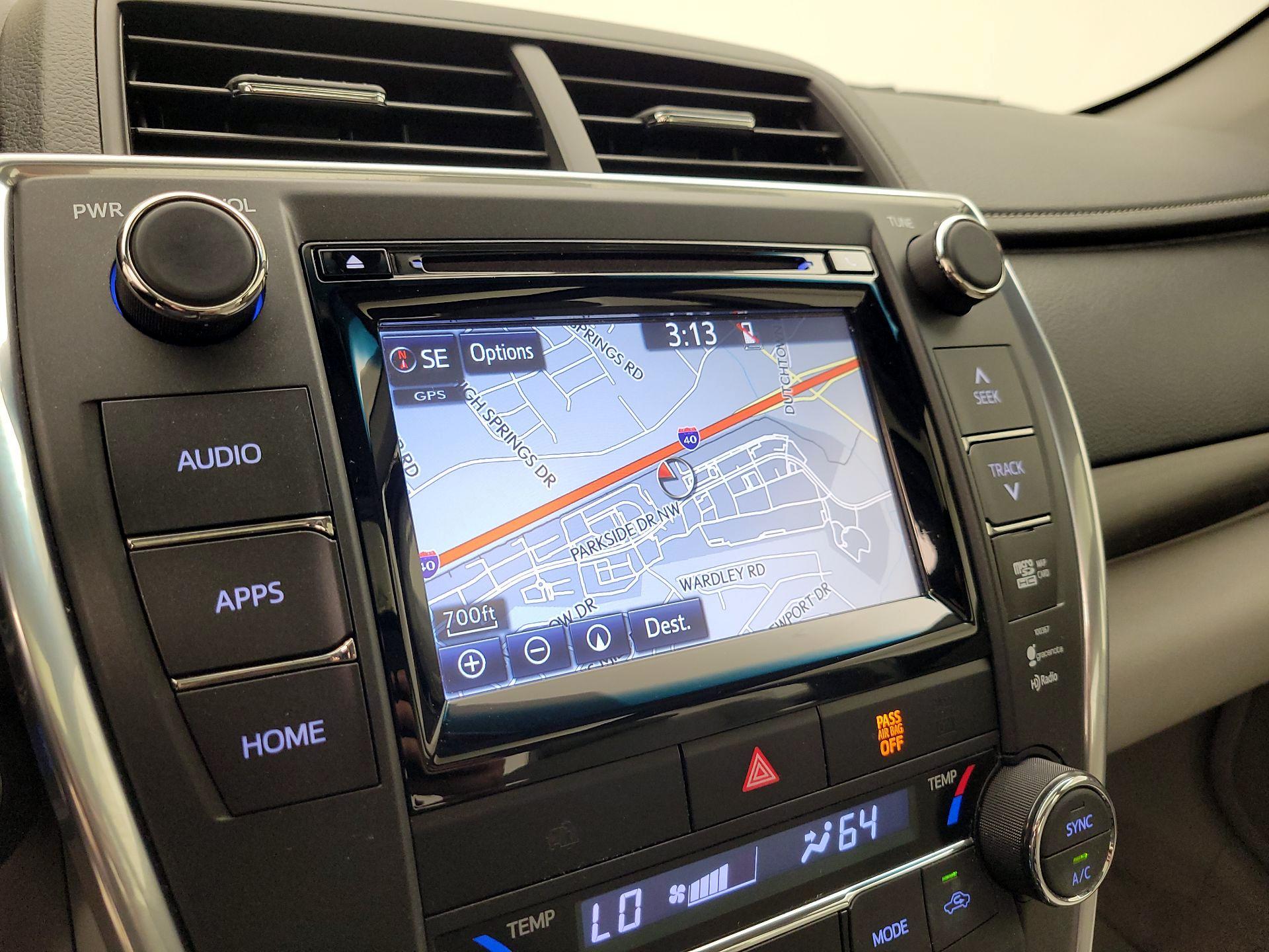 Thumbnail: 2015 Toyota Camry - 14