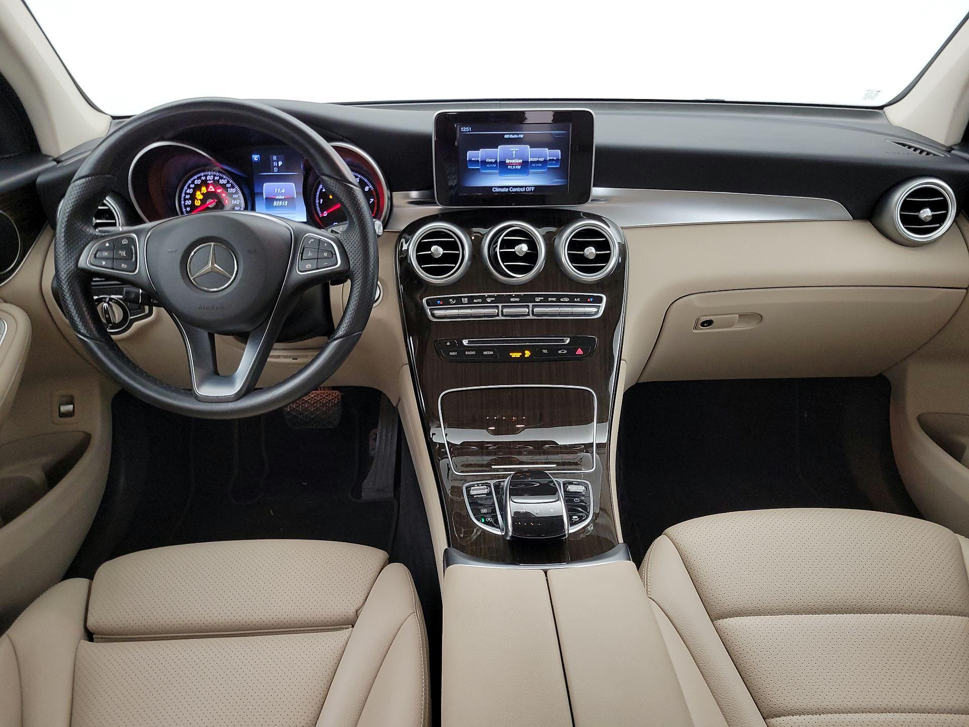 Thumbnail: 2016 Mercedes-Benz GLC - 9
