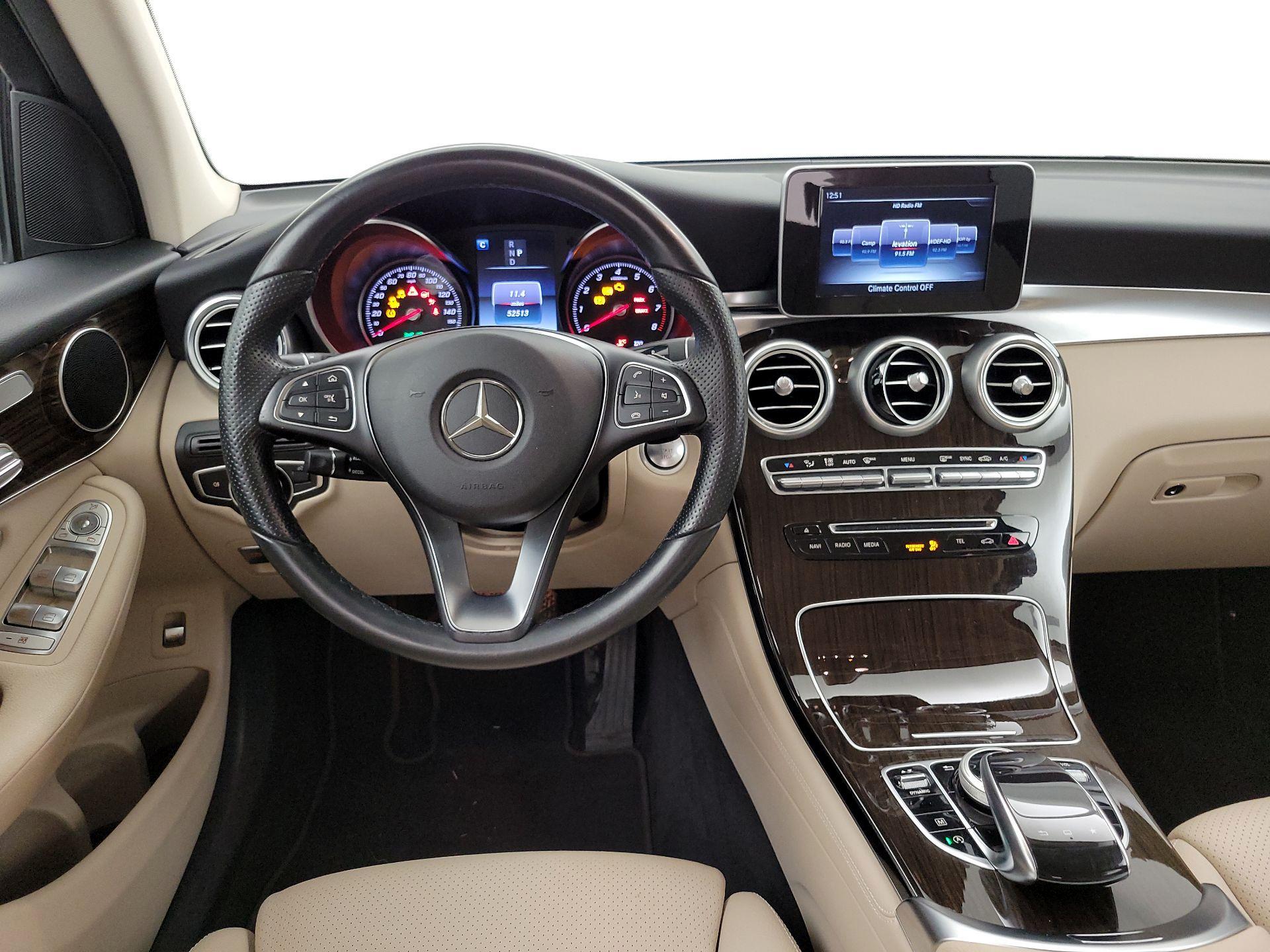 Thumbnail: 2016 Mercedes-Benz GLC - 10