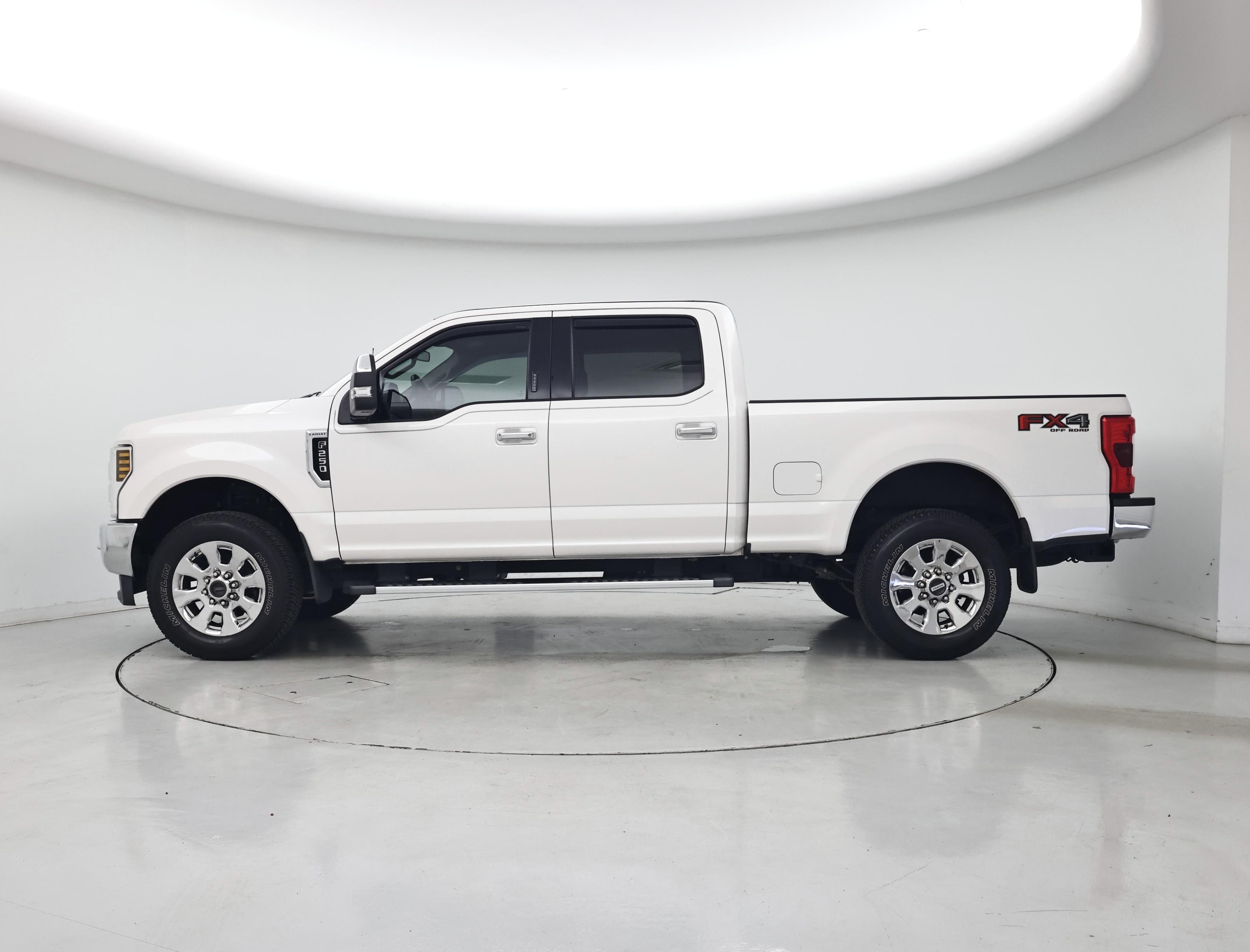 Thumbnail: 2019 Ford F-250 - 3