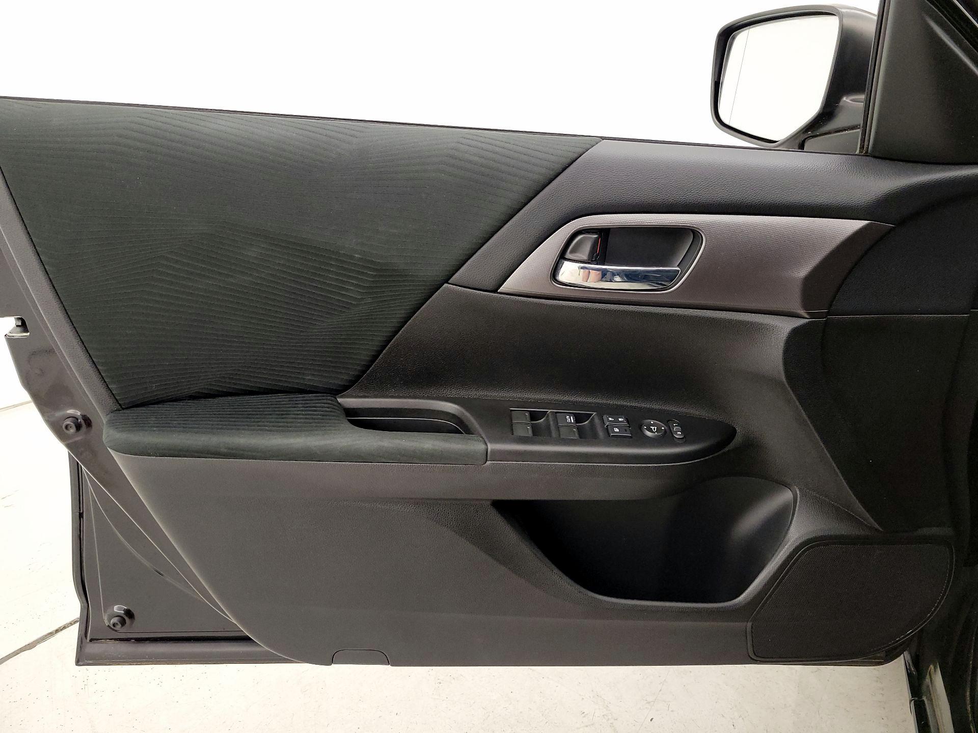 Thumbnail: 2014 Honda Accord - 12