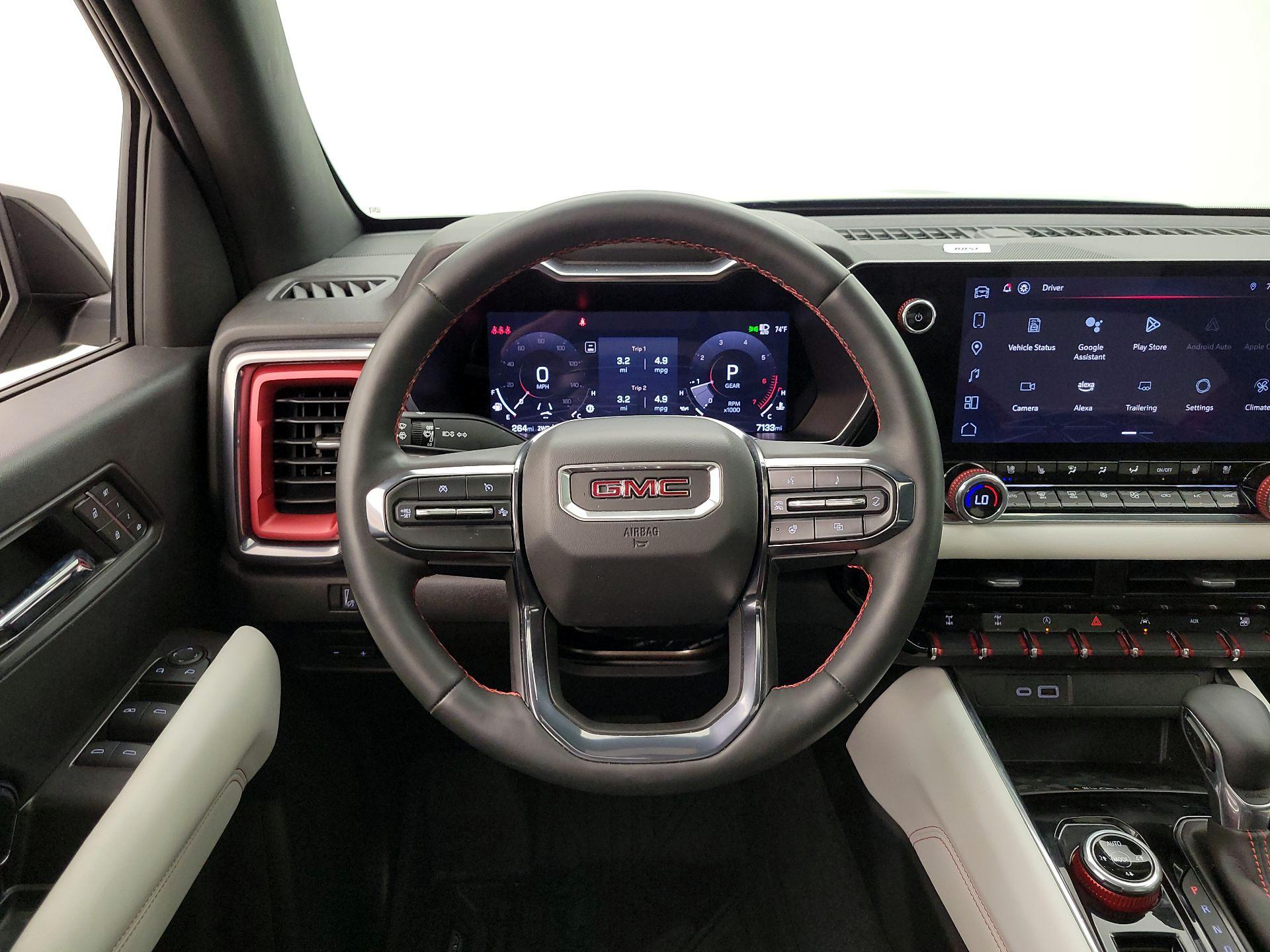 Thumbnail: 2024 GMC Canyon - 10