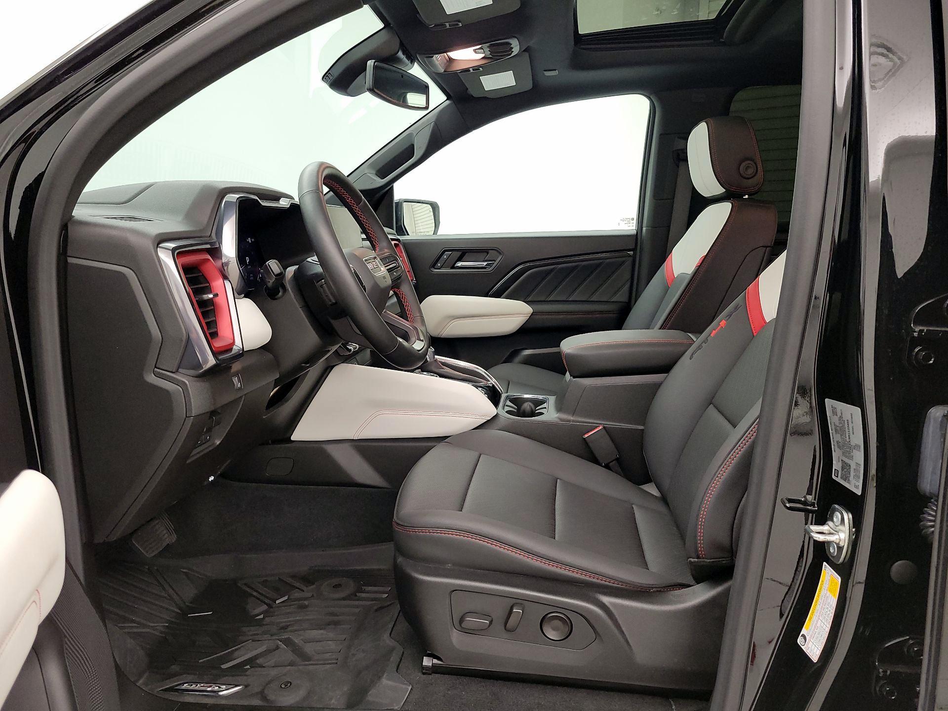 Thumbnail: 2024 GMC Canyon - 11