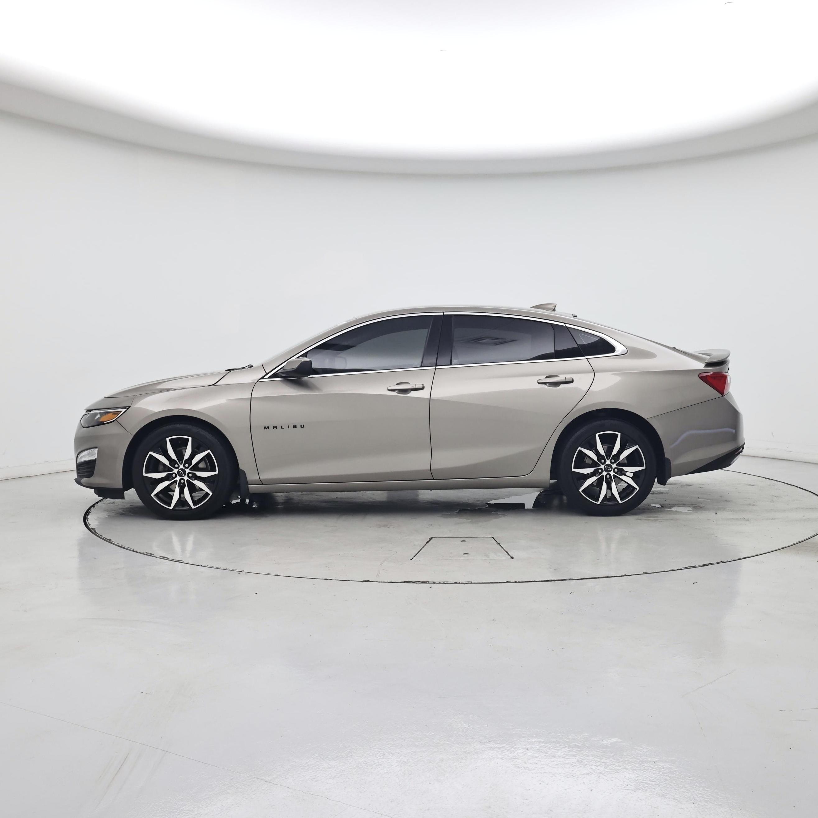Thumbnail: 2022 Chevrolet Malibu - 3
