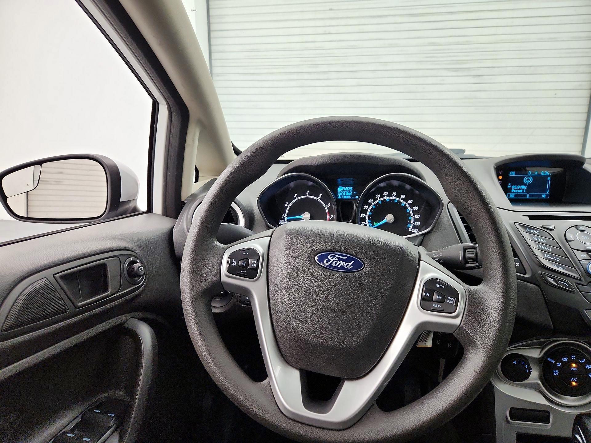 Thumbnail: 2017 Ford Fiesta - 10