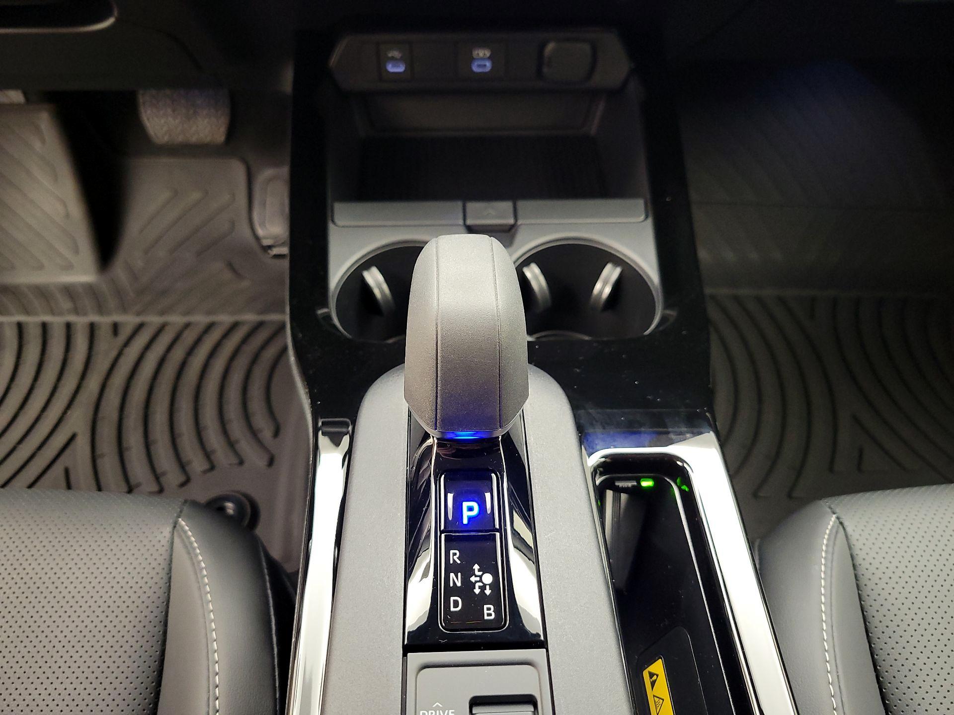 Thumbnail: 2024 Toyota Prius - 17