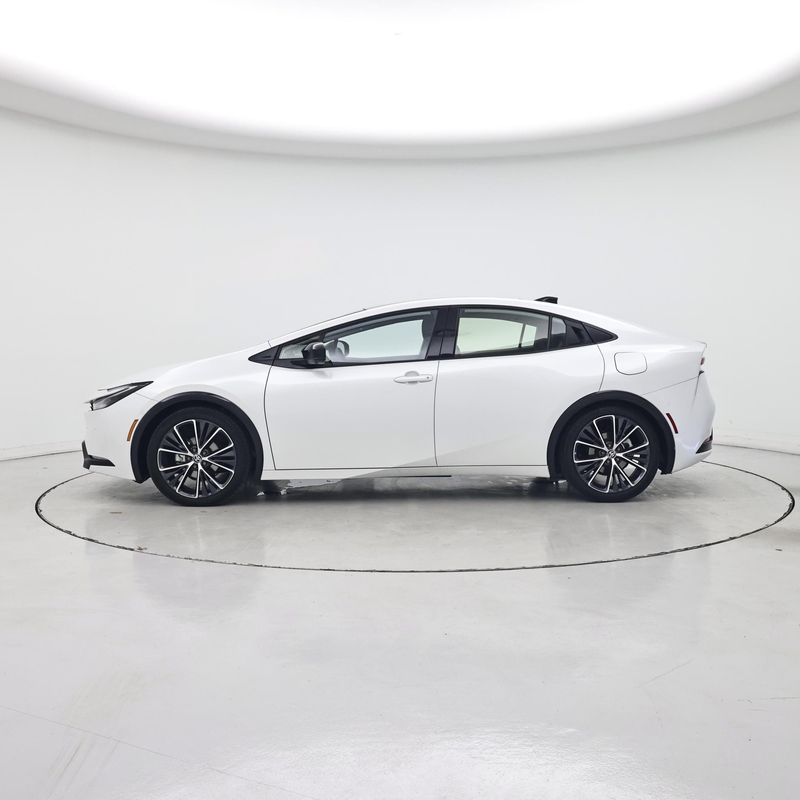 Thumbnail: 2024 Toyota Prius - 3