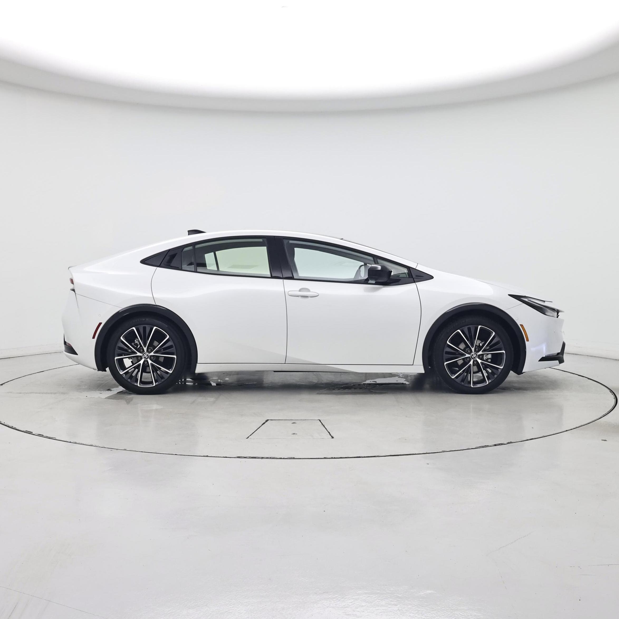 Thumbnail: 2024 Toyota Prius - 7