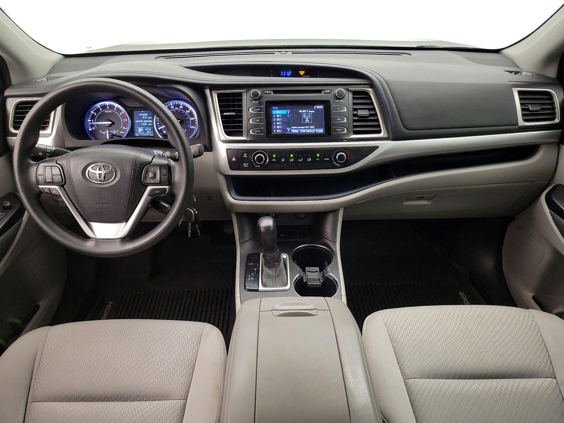 Thumbnail: 2016 Toyota Highlander - 9