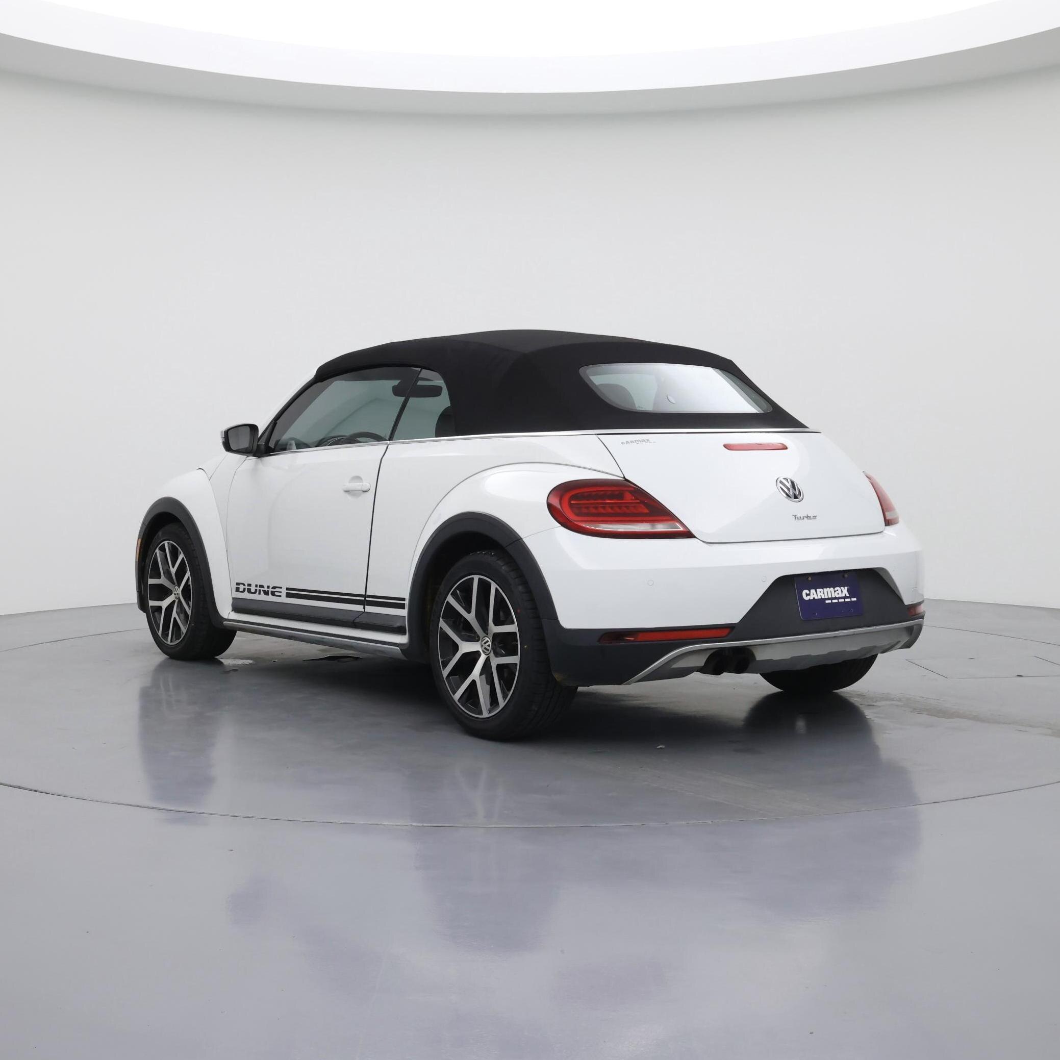 Thumbnail: 2017 Volkswagen Beetle - 2