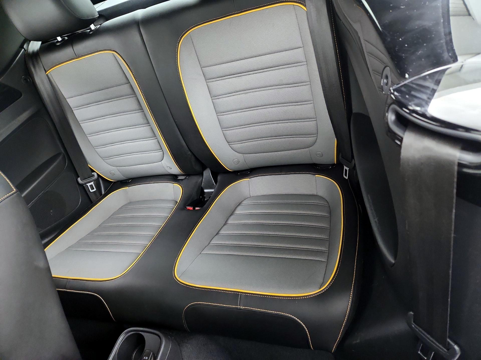 Thumbnail: 2017 Volkswagen Beetle - 19