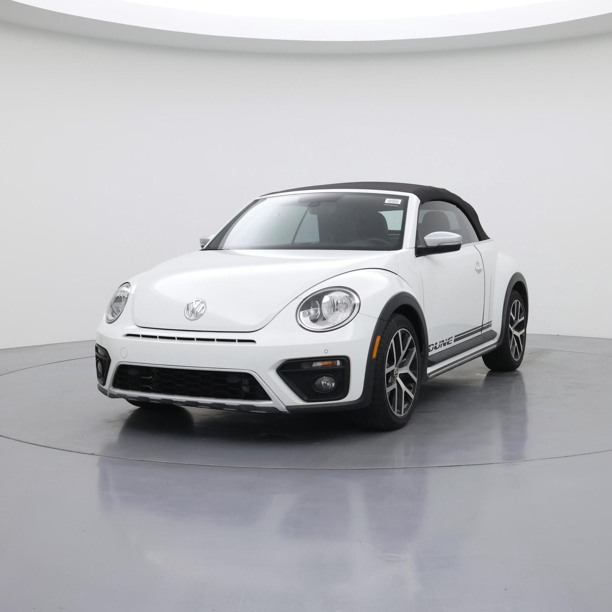 Thumbnail: 2017 Volkswagen Beetle - 4