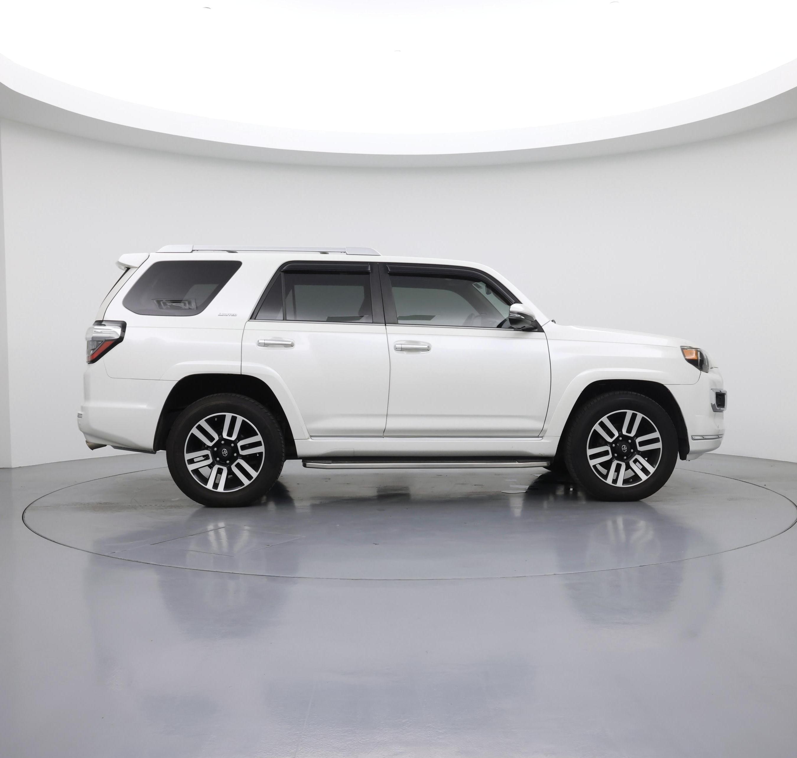 Thumbnail: 2014 Toyota 4Runner - 7
