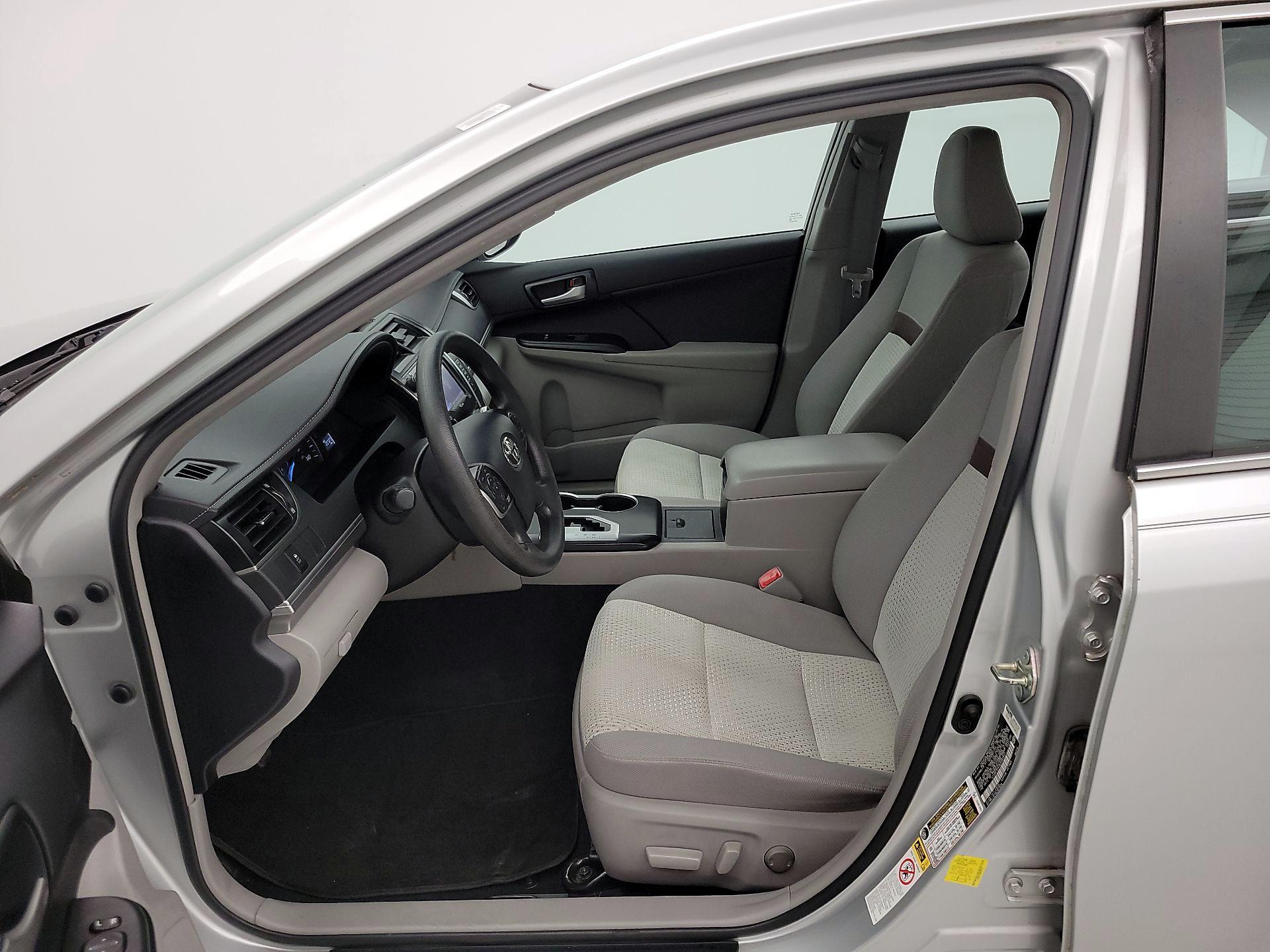 Thumbnail: 2014 Toyota Camry - 11