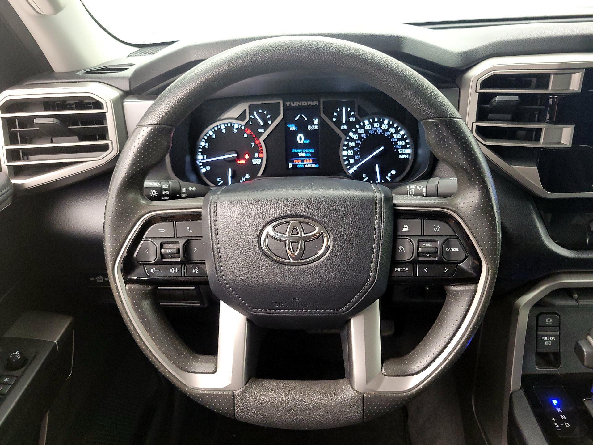 Thumbnail: 2022 Toyota Tundra - 10