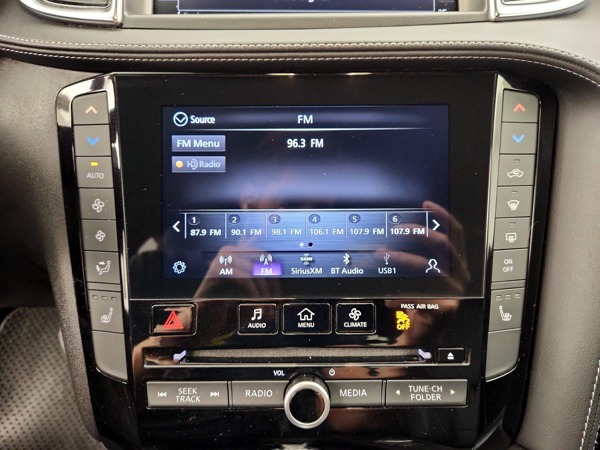 Thumbnail: 2020 INFINITI QX50 - 16