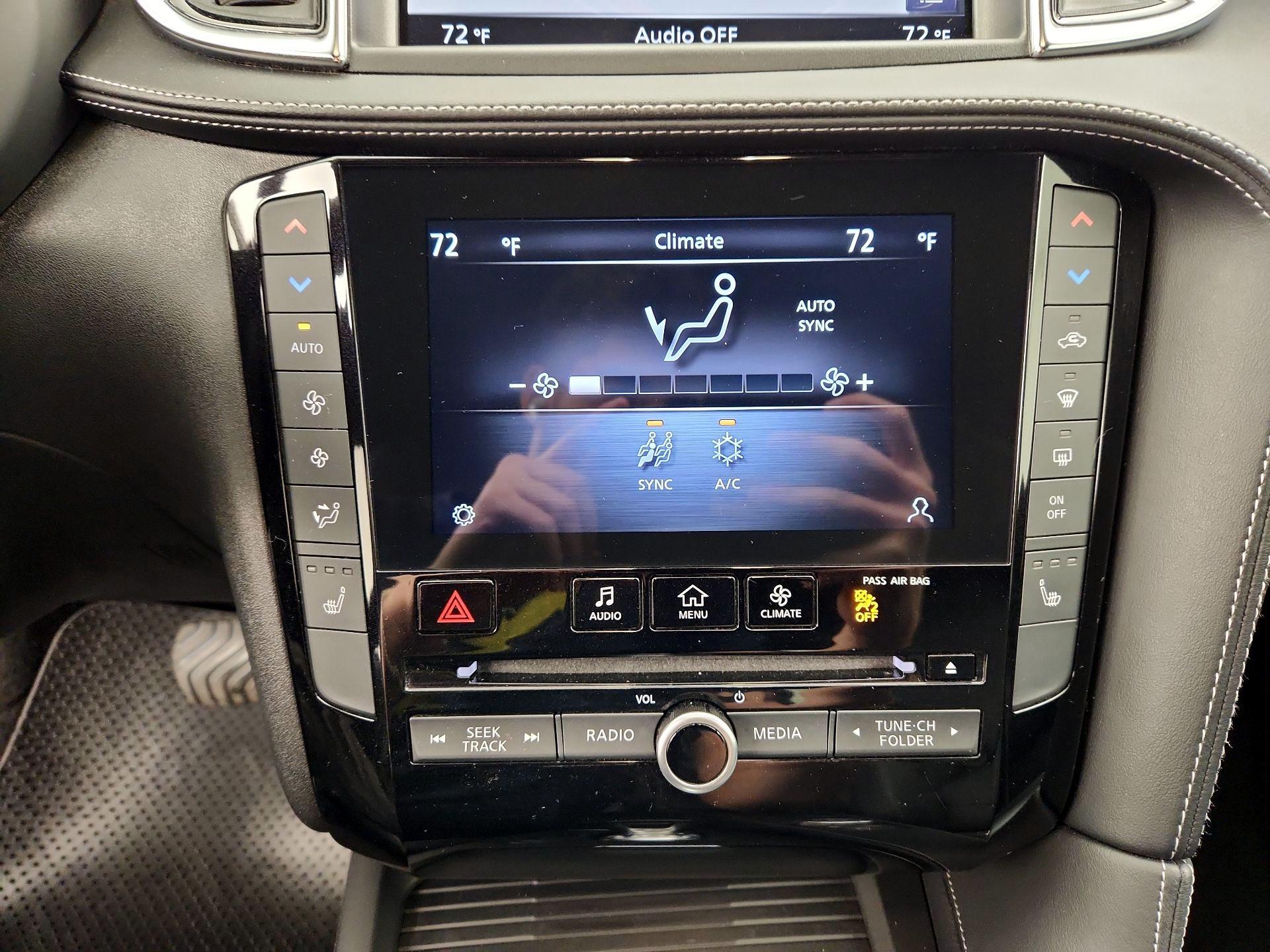 Thumbnail: 2020 INFINITI QX50 - 17