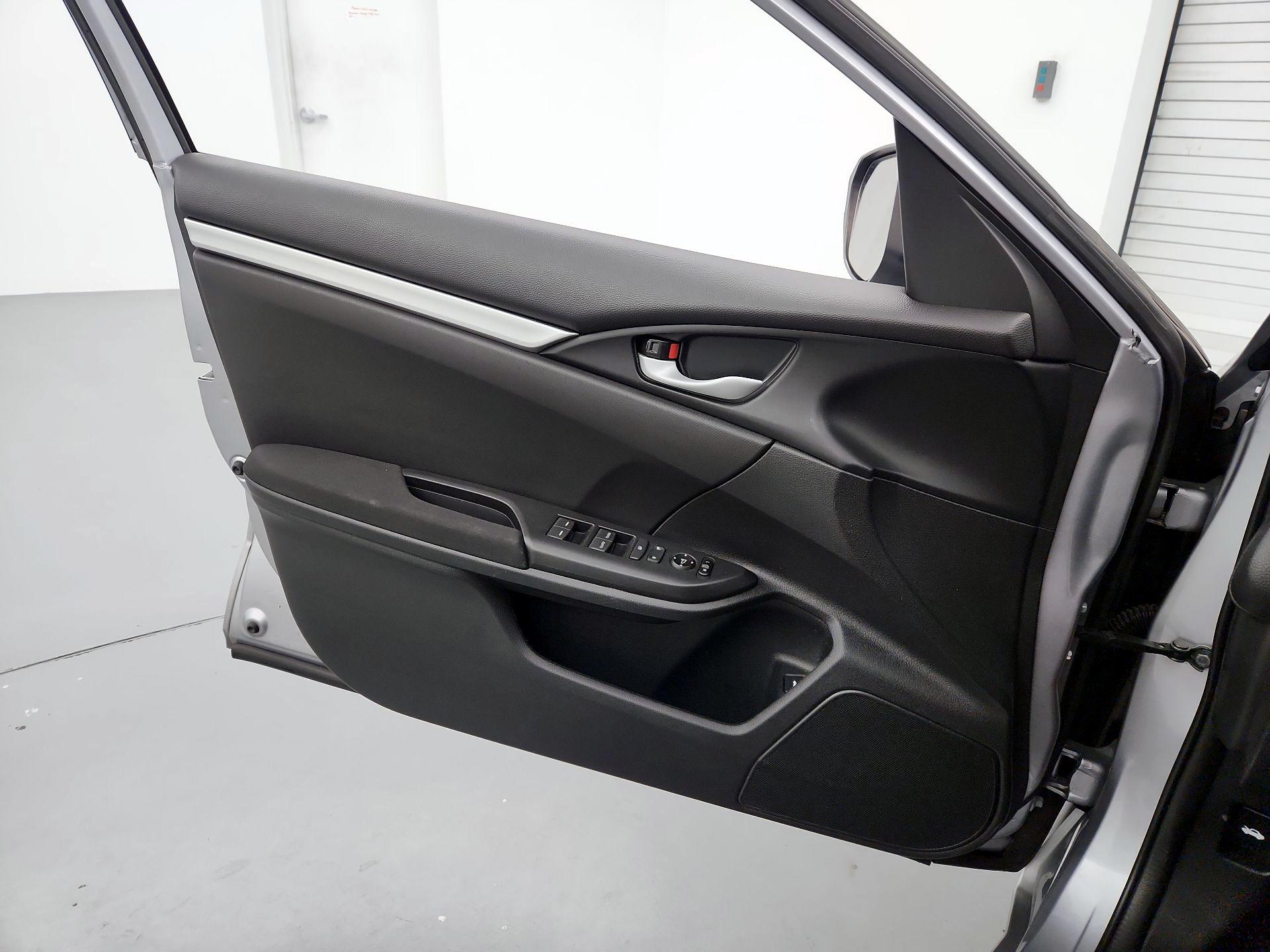 Thumbnail: 2018 Honda Civic - 12