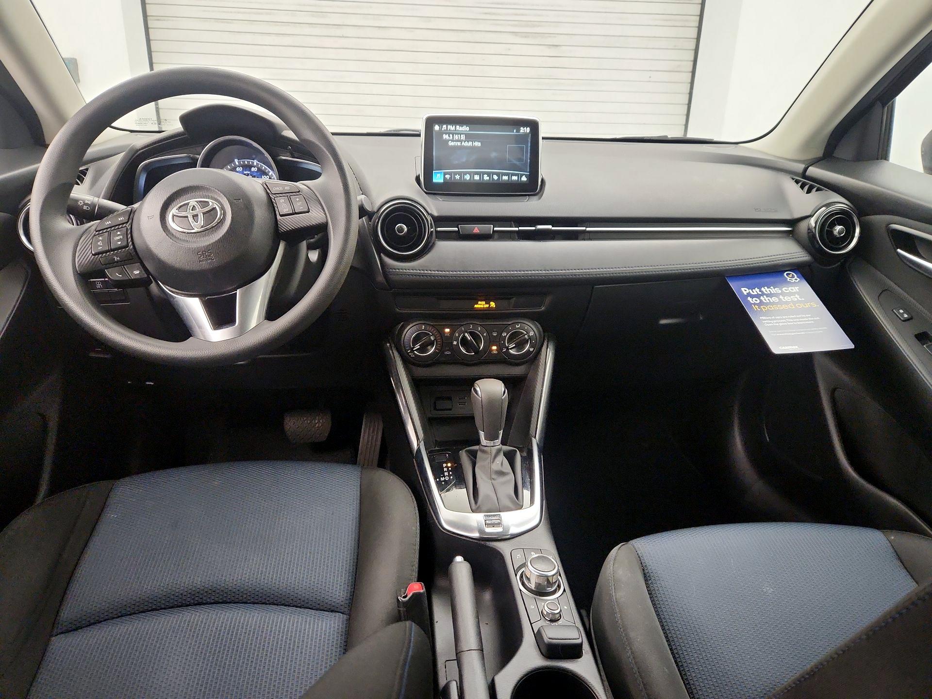 Thumbnail: 2018 Toyota Yaris iA - 9
