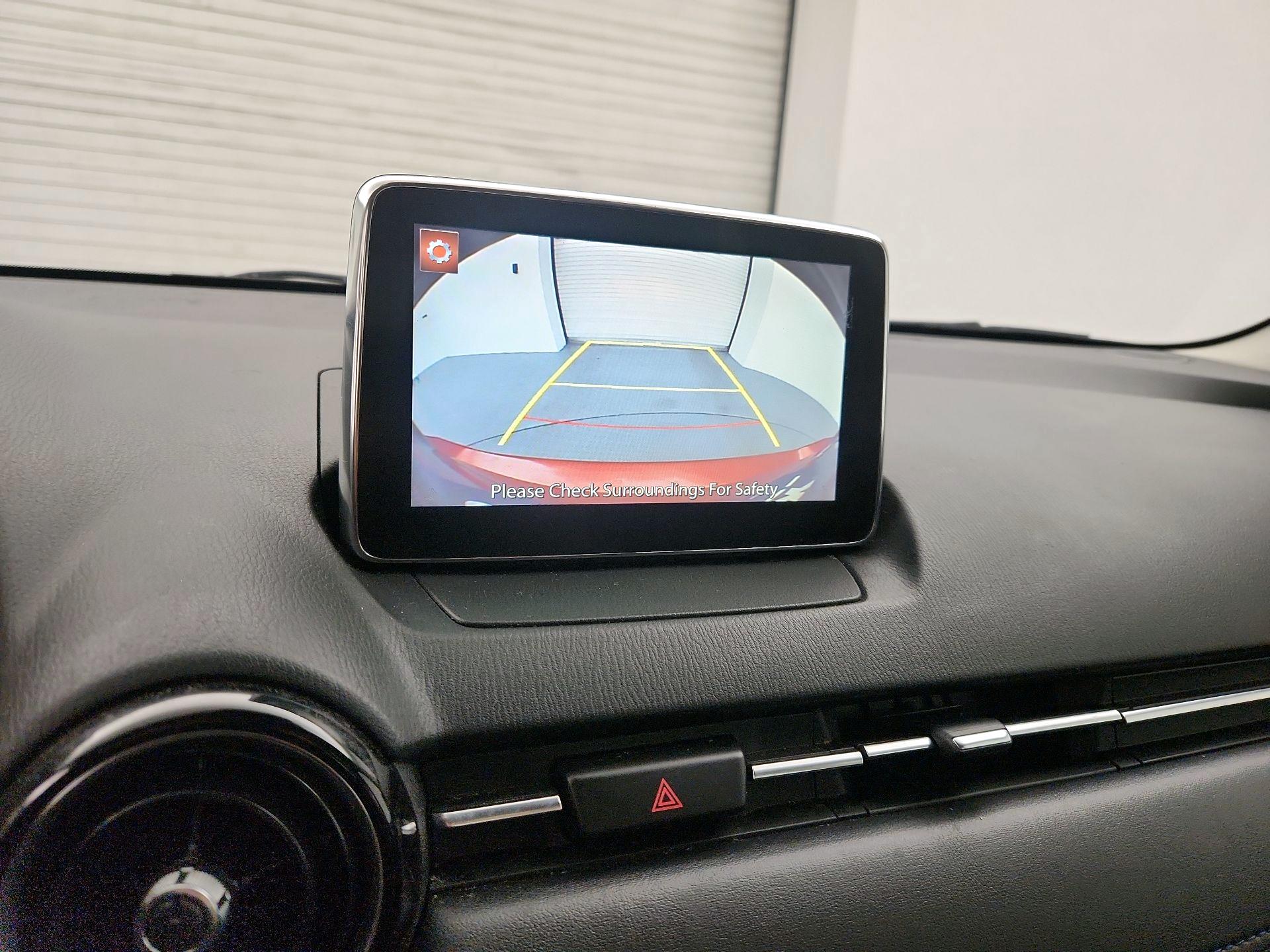 Thumbnail: 2018 Toyota Yaris iA - 14