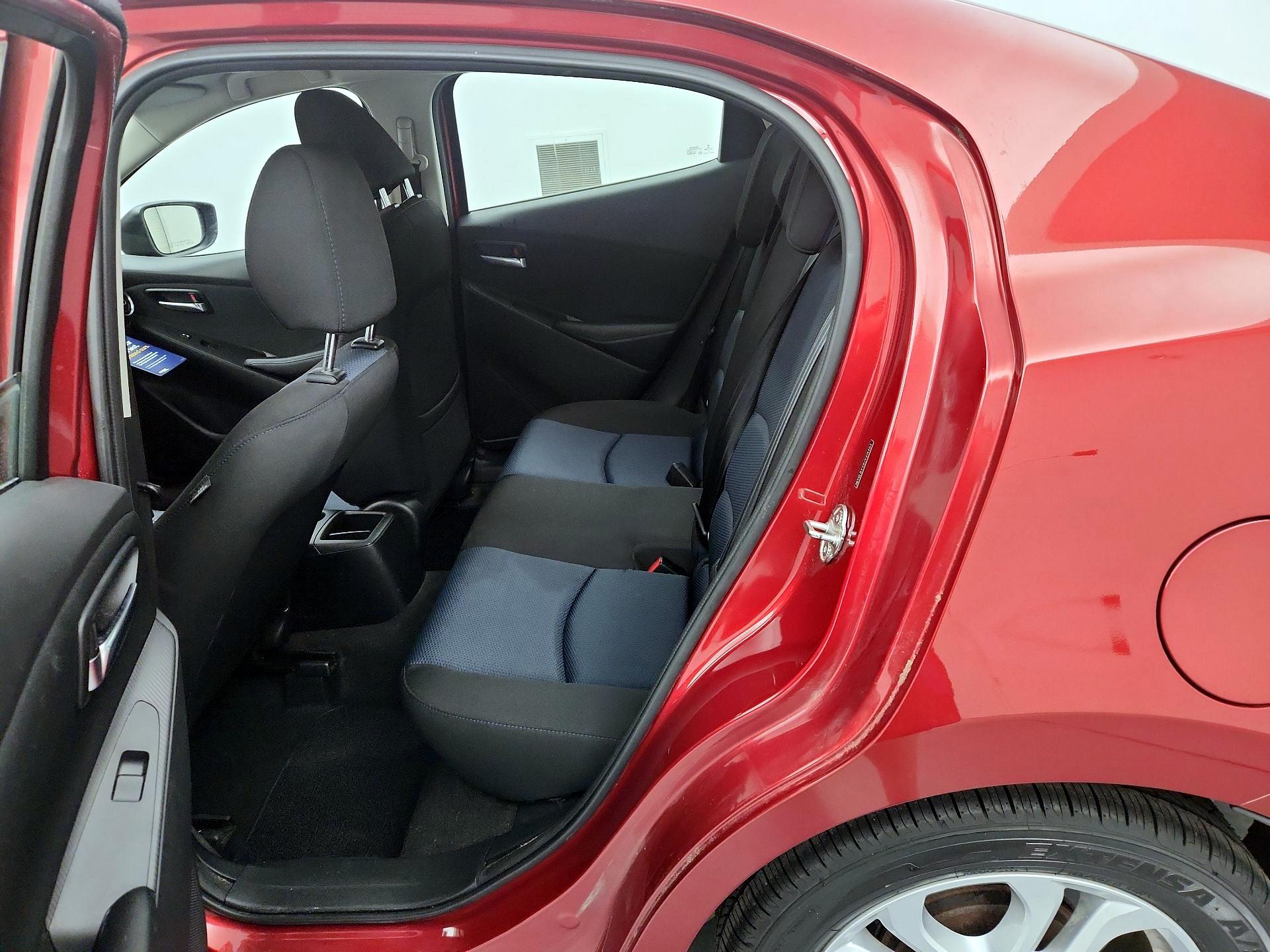 Thumbnail: 2018 Toyota Yaris iA - 19