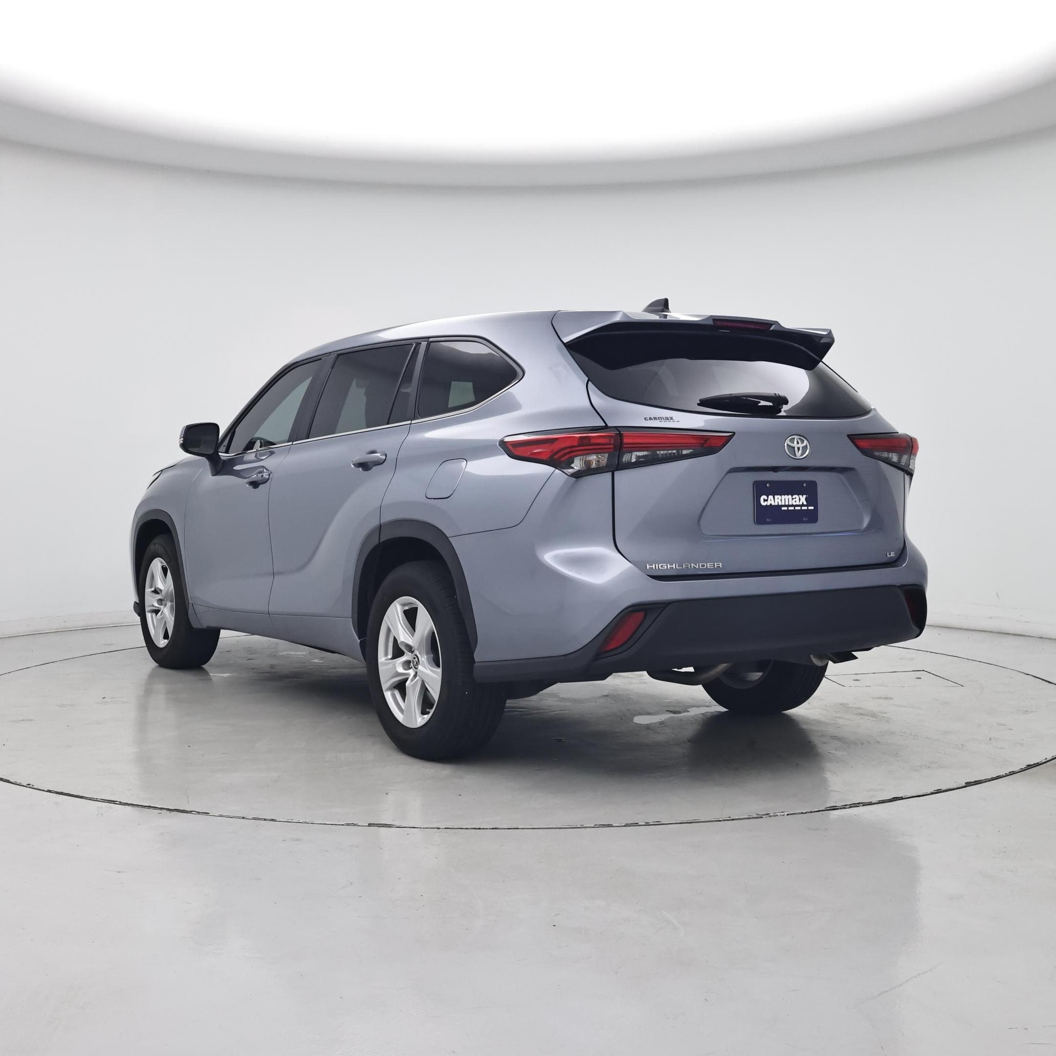 Thumbnail: 2023 Toyota Highlander - 2