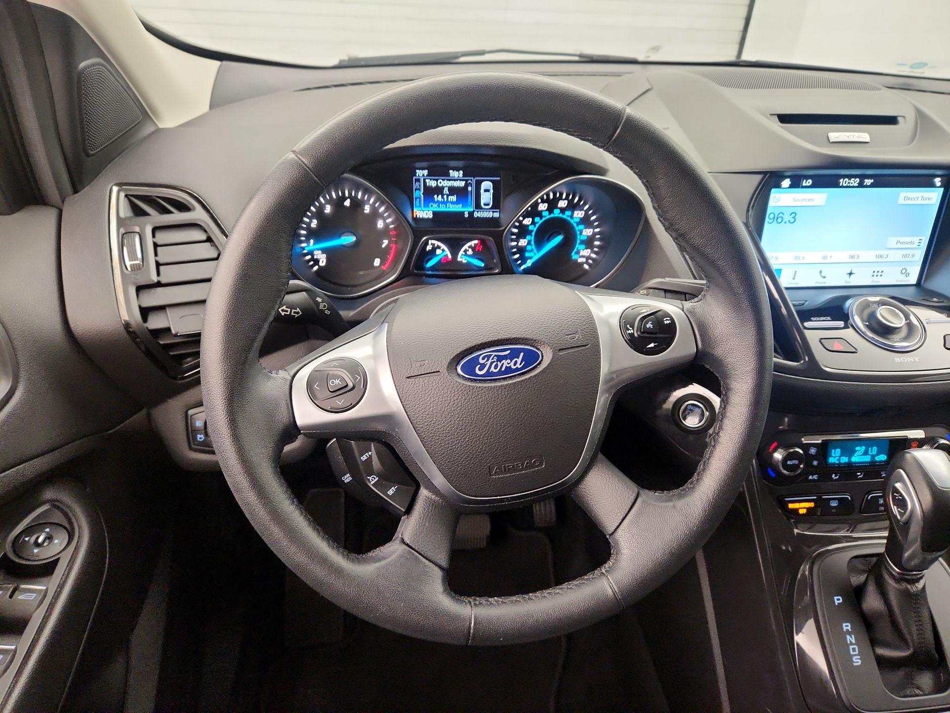 Thumbnail: 2016 Ford Escape - 10