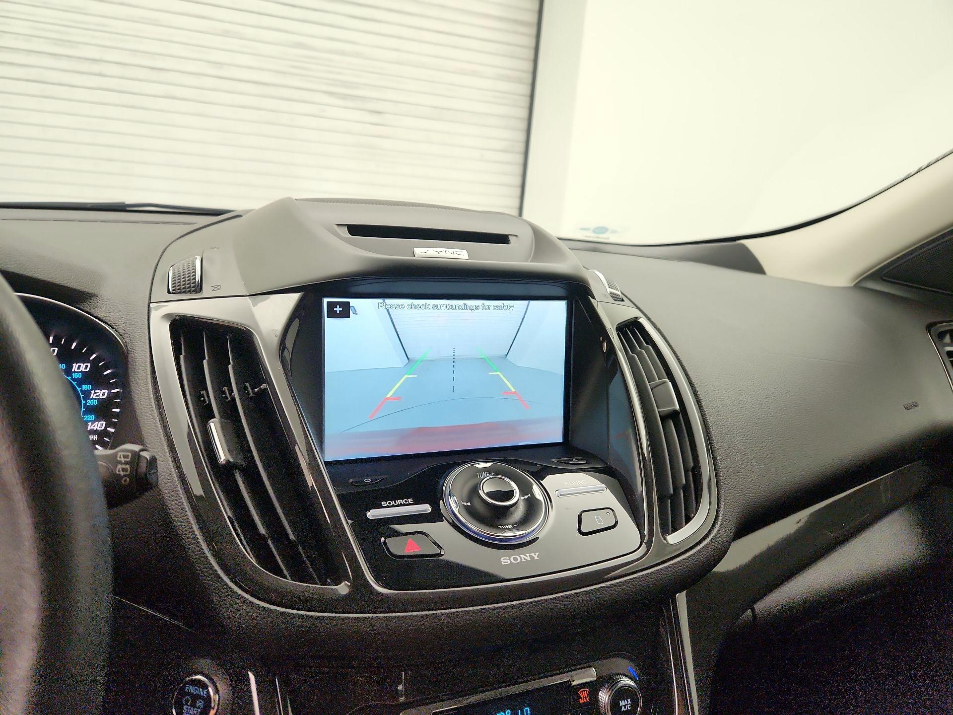 Thumbnail: 2016 Ford Escape - 14