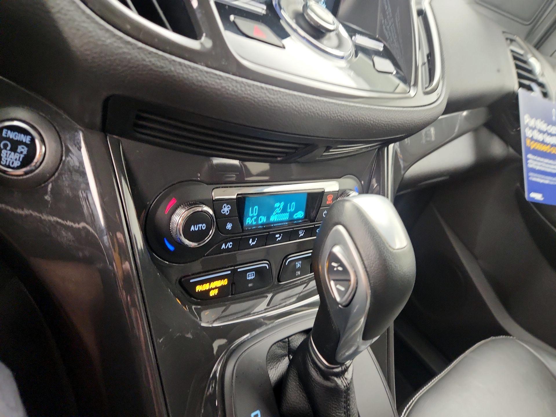 Thumbnail: 2016 Ford Escape - 16