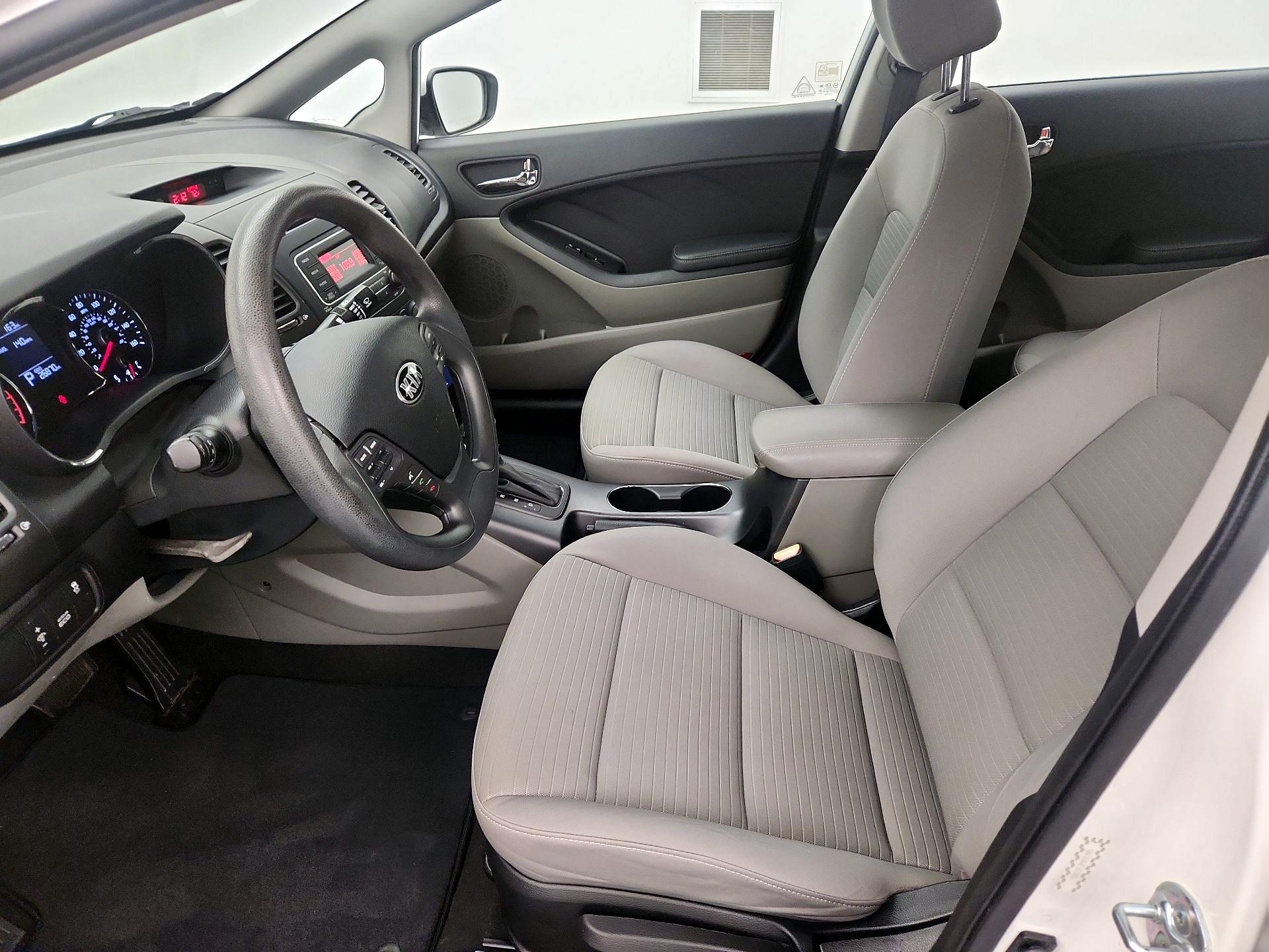 Thumbnail: 2015 Kia Forte - 11
