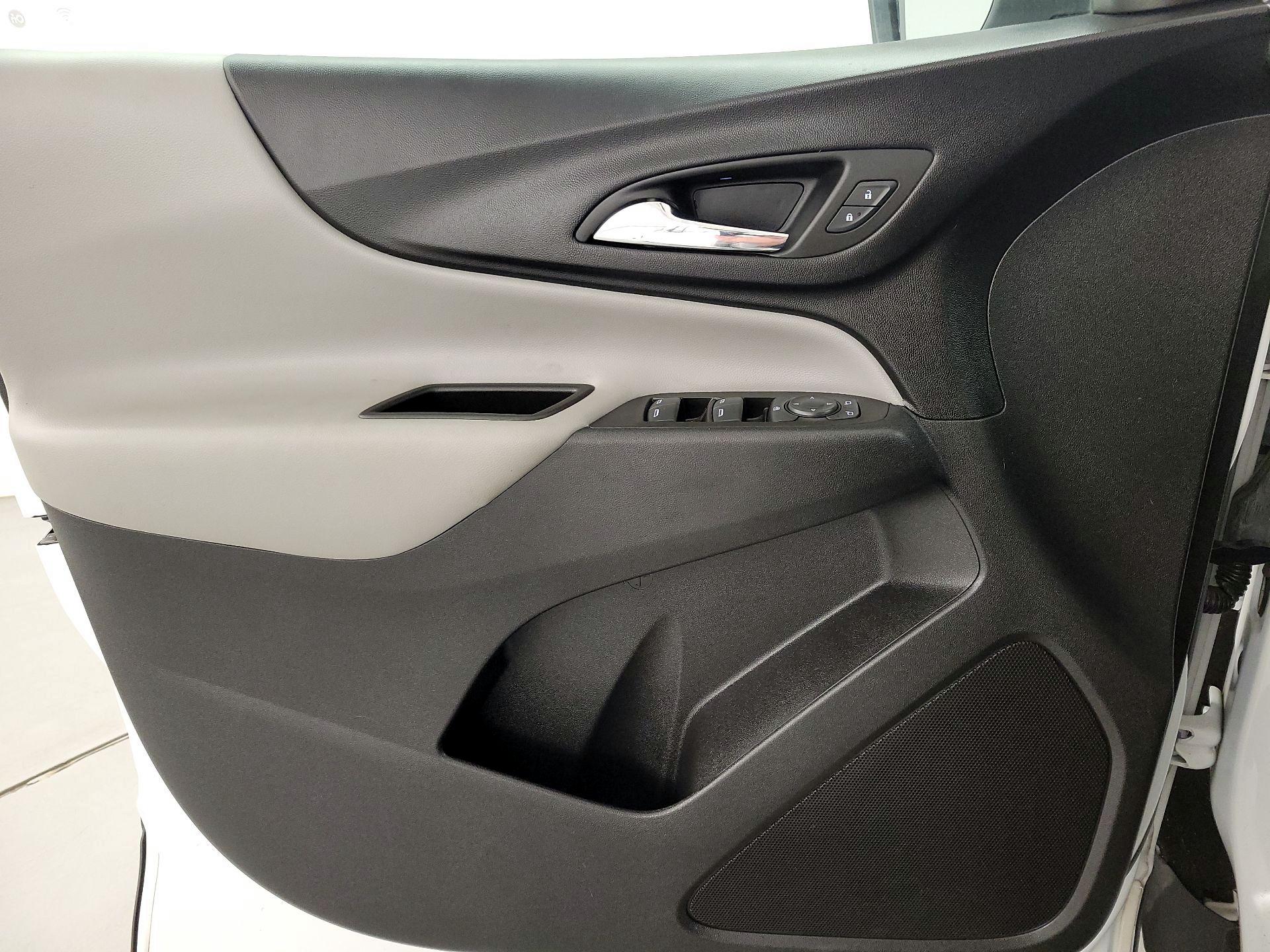 Thumbnail: 2022 Chevrolet Equinox - 12