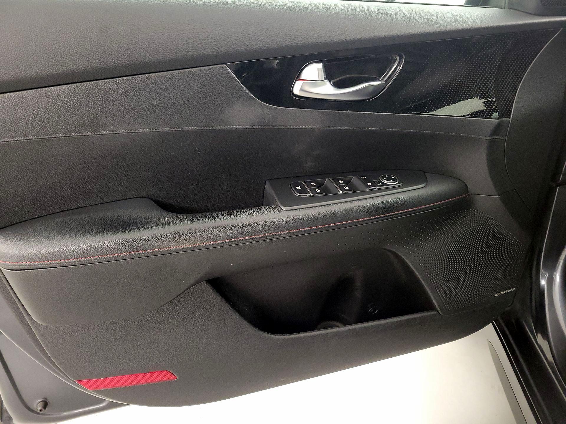 Thumbnail: 2021 Kia Forte - 12