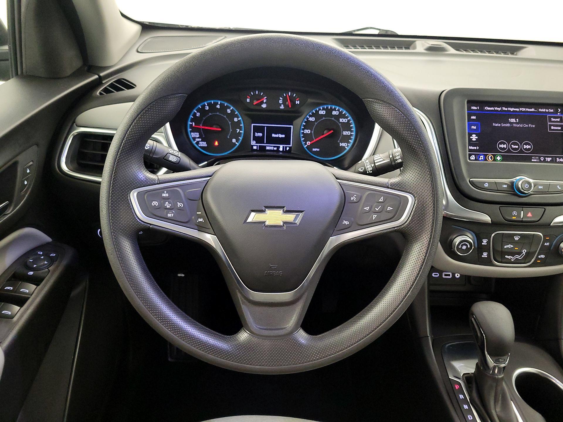 Thumbnail: 2022 Chevrolet Equinox - 10