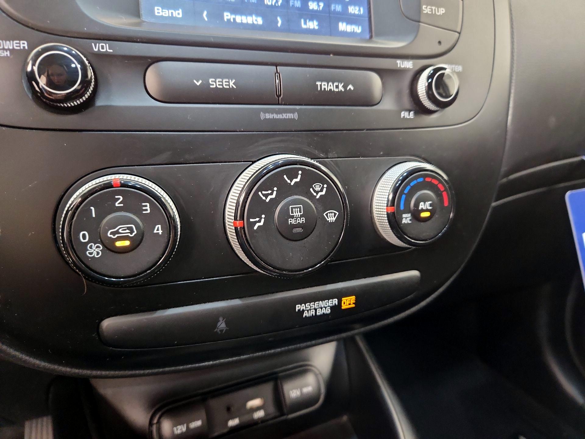 Thumbnail: 2019 Kia Soul - 16