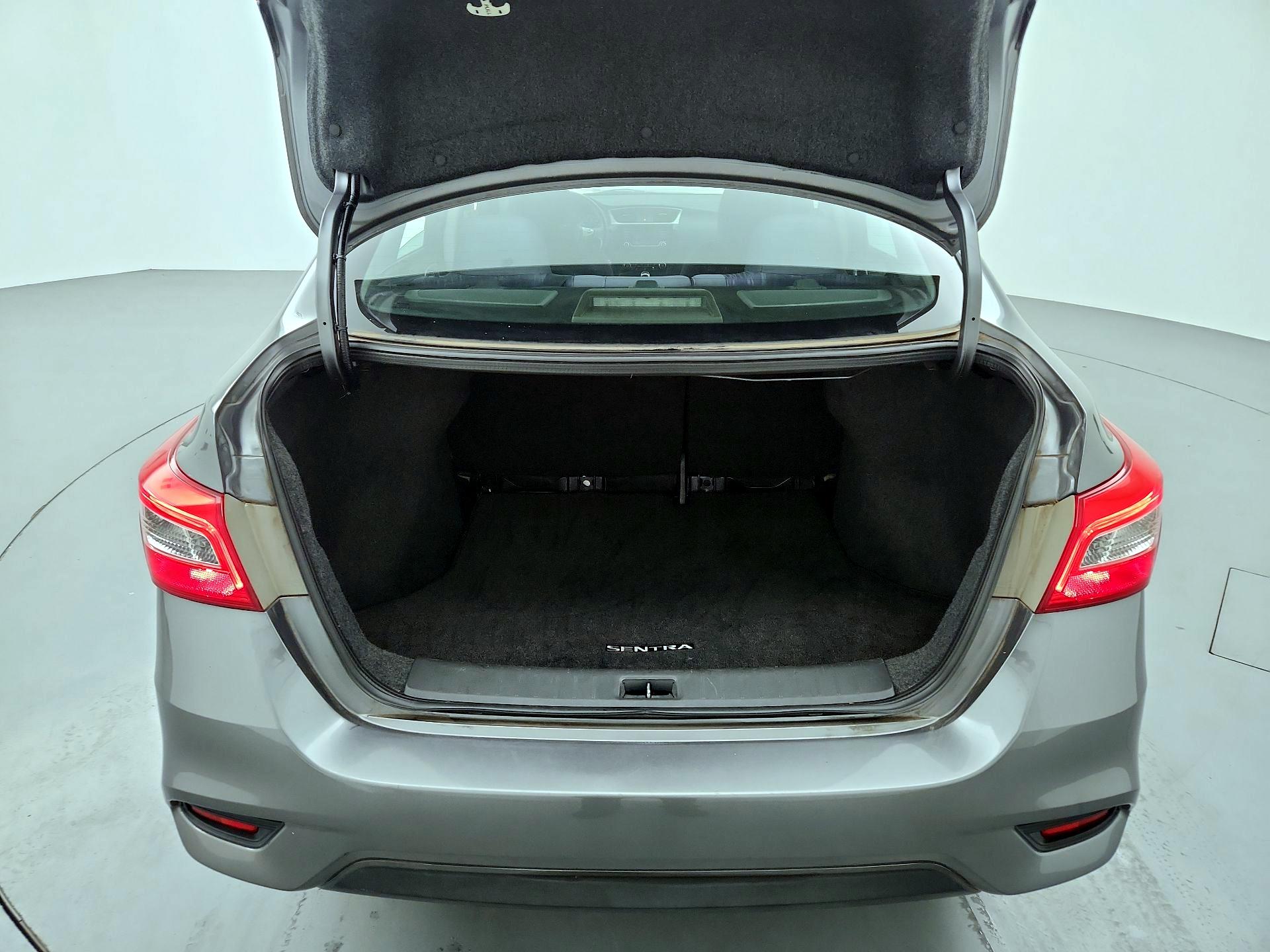 Thumbnail: 2017 Nissan Sentra - 20