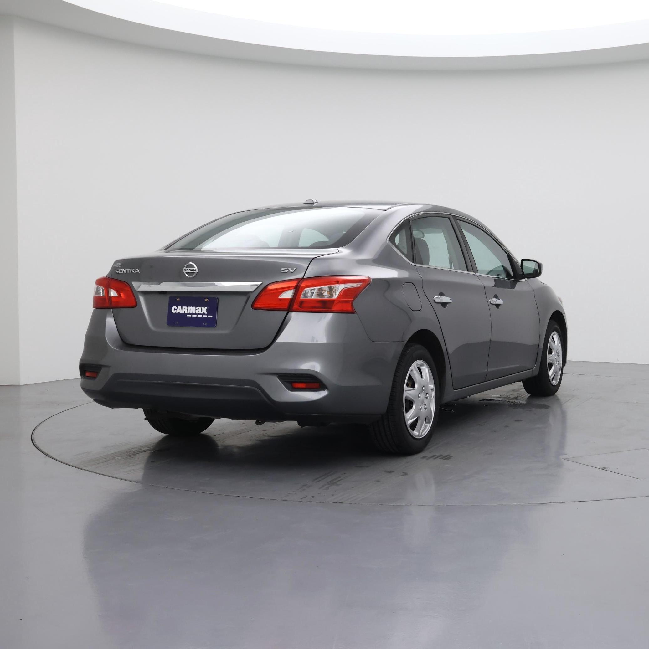 Thumbnail: 2017 Nissan Sentra - 8