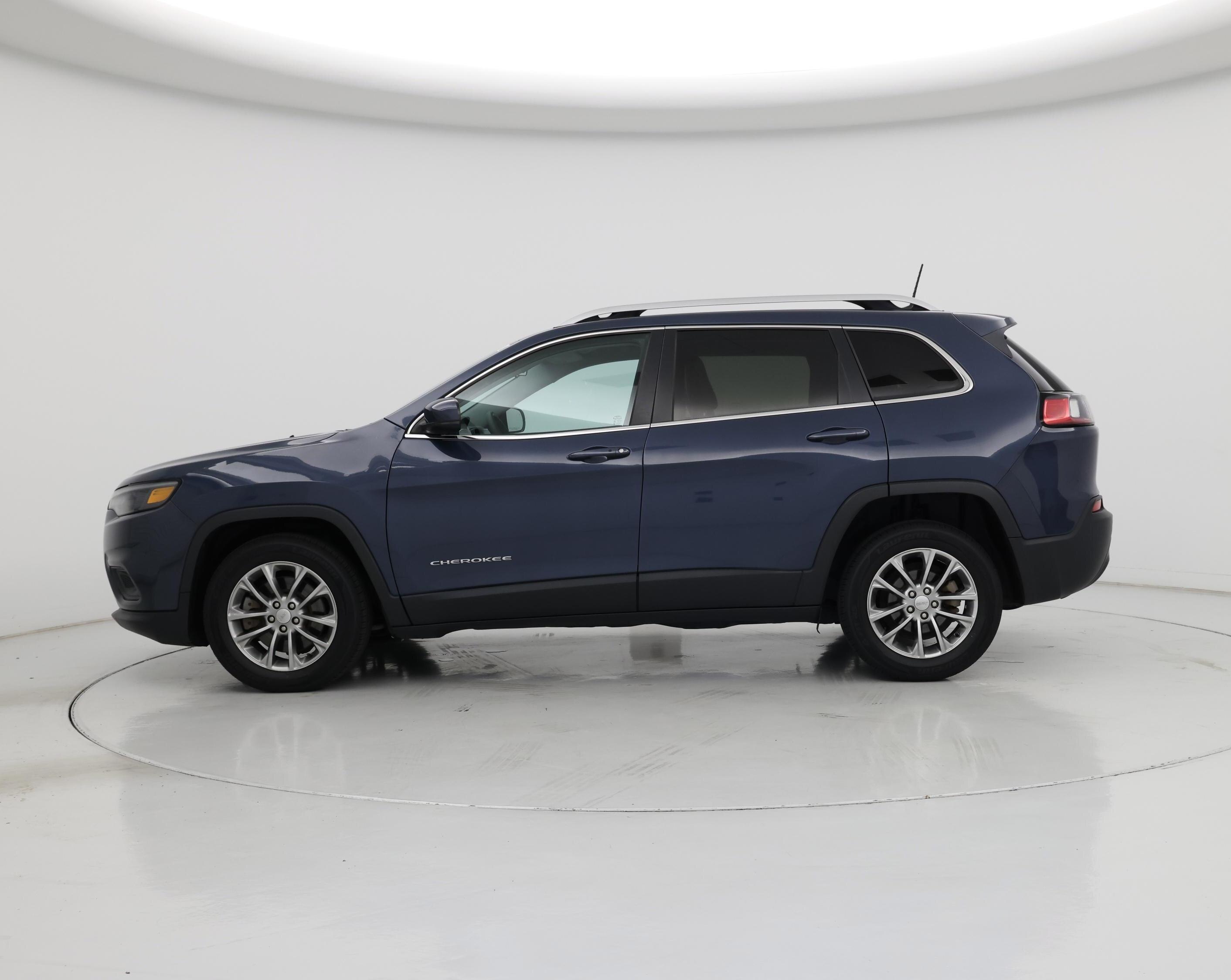 Thumbnail: 2020 Jeep Cherokee - 3