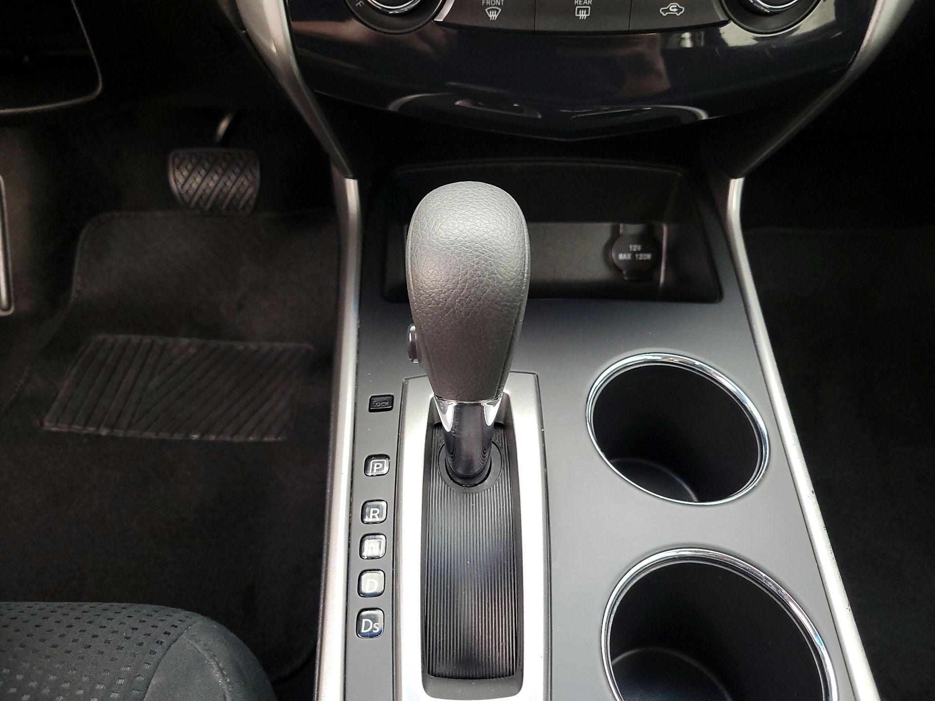 Thumbnail: 2015 Nissan Altima - 16