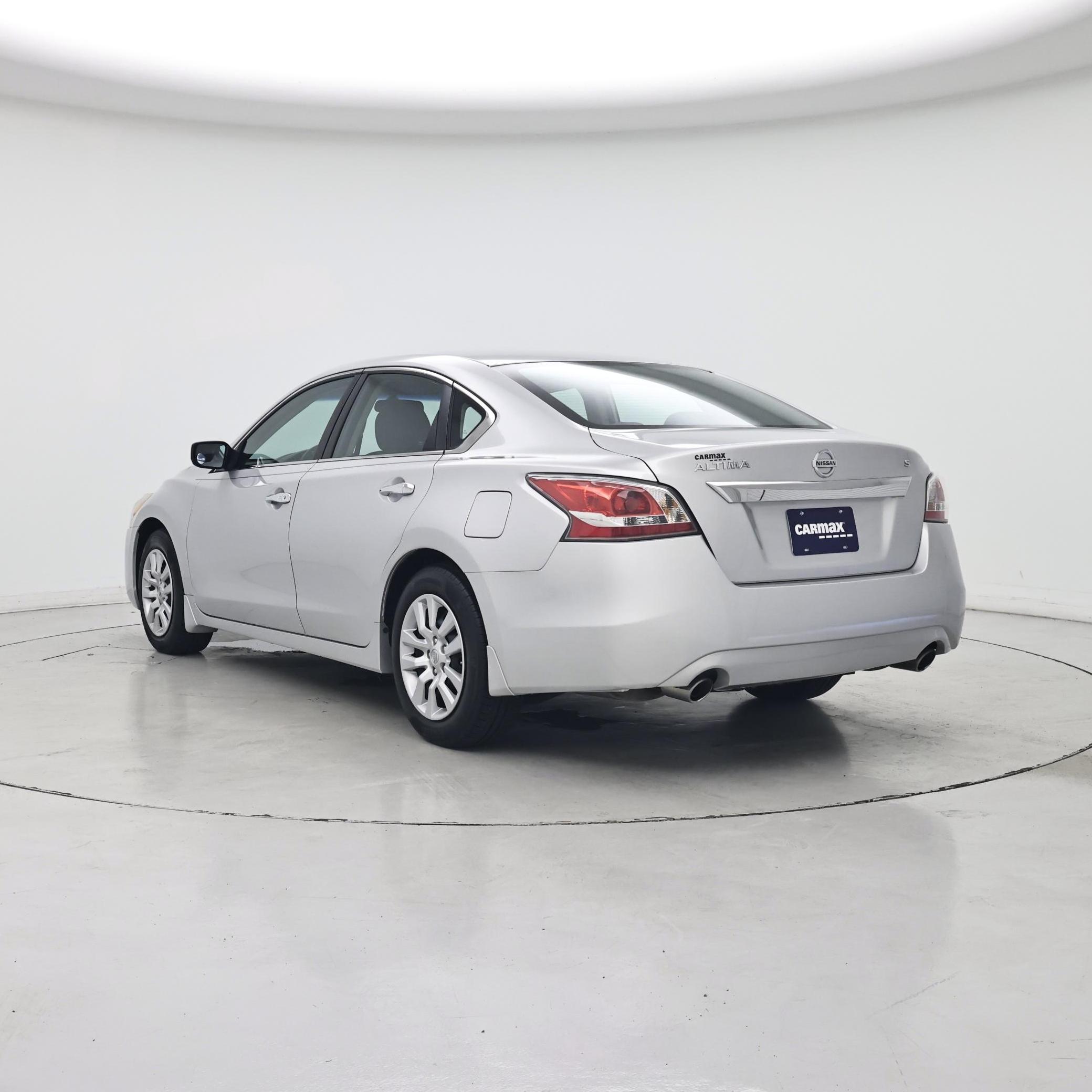 Thumbnail: 2015 Nissan Altima - 2
