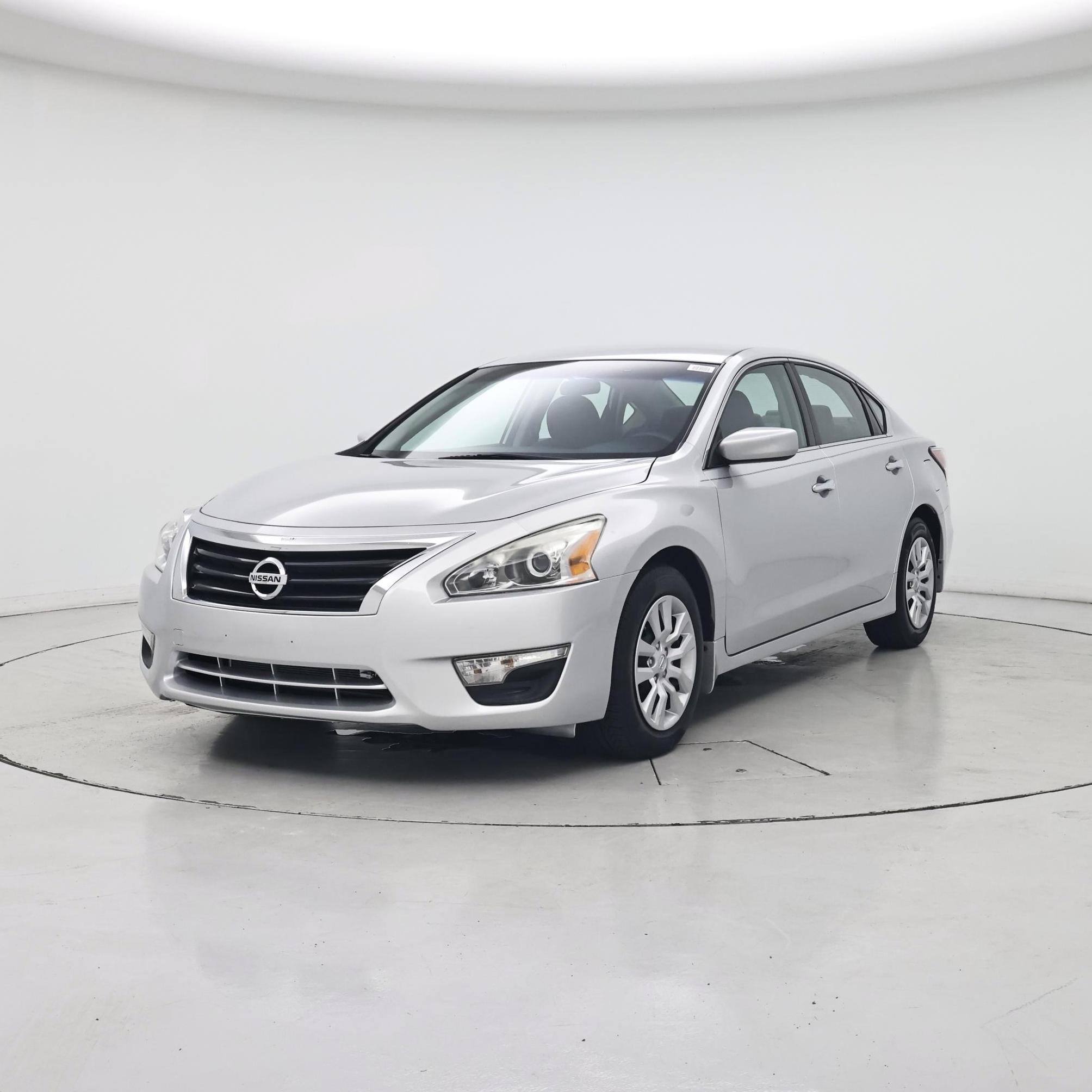 Thumbnail: 2015 Nissan Altima - 4