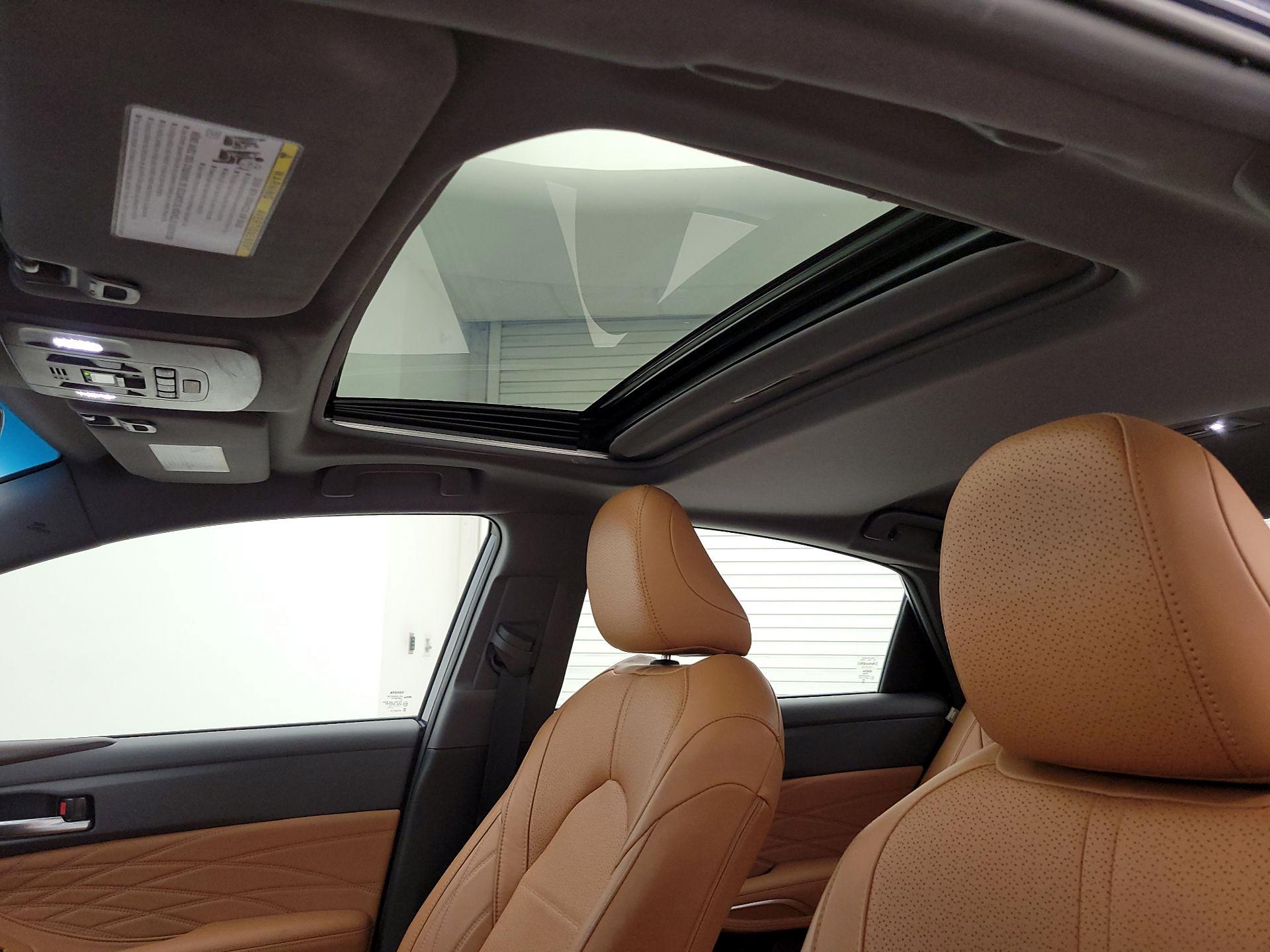 Thumbnail: 2019 Toyota Avalon - 20