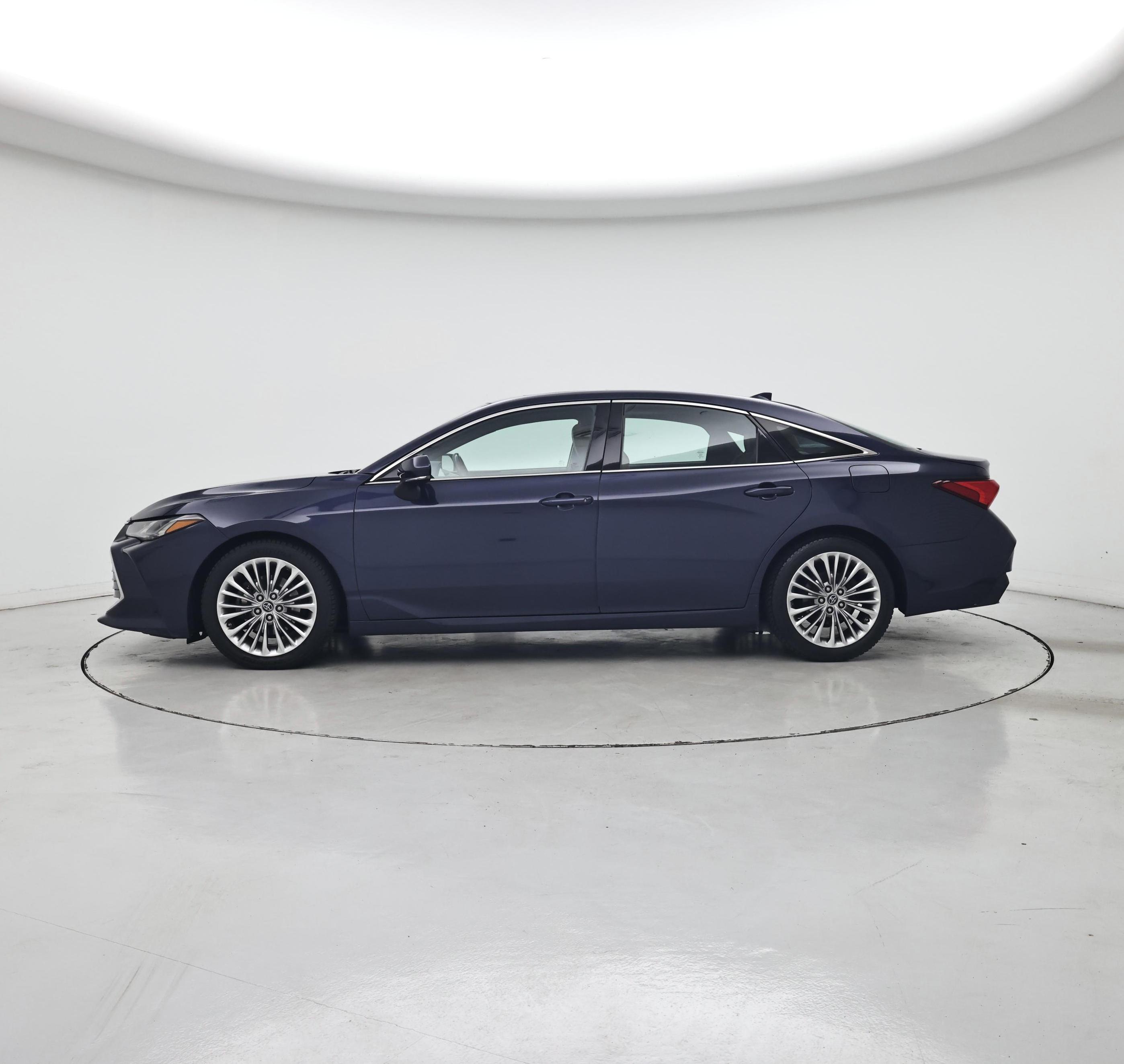 Thumbnail: 2019 Toyota Avalon - 3