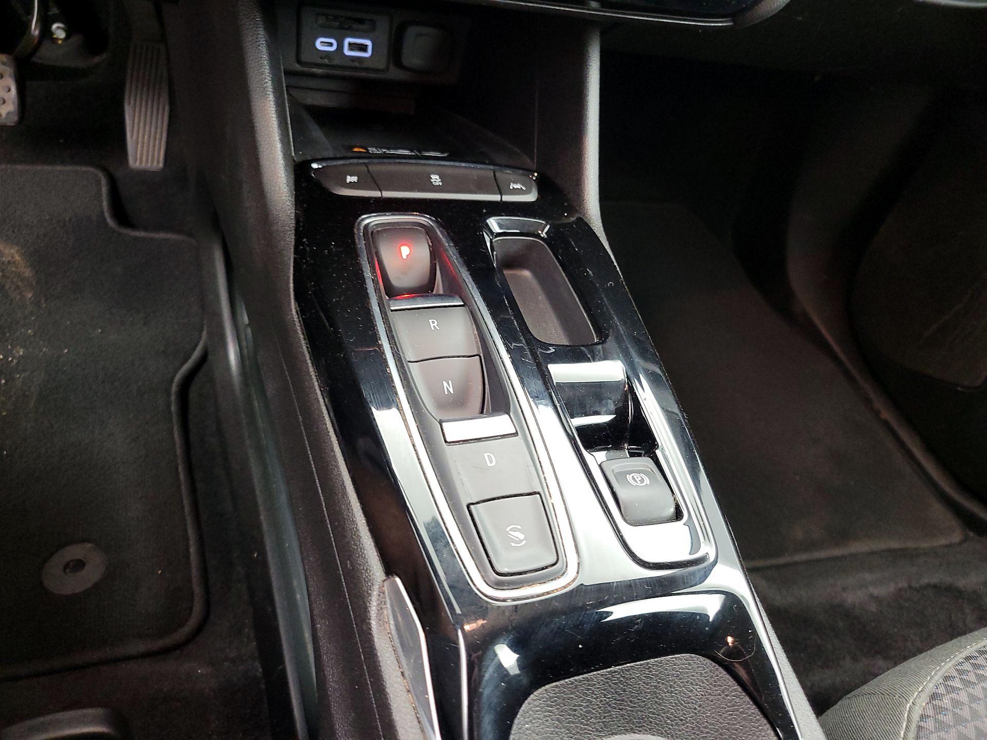 Thumbnail: 2023 Chevrolet Bolt EUV - 16