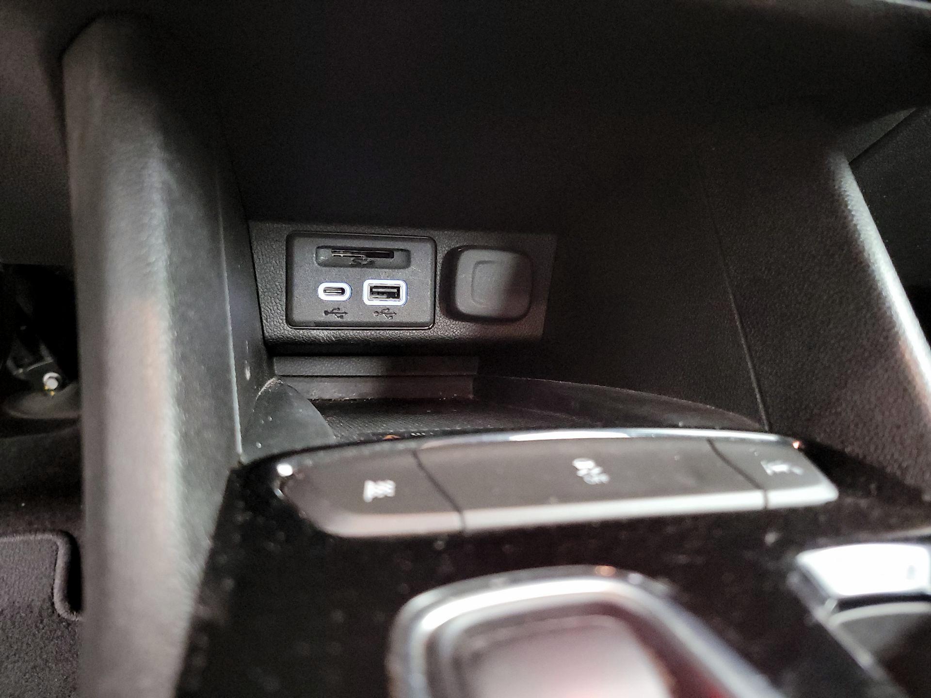 Thumbnail: 2023 Chevrolet Bolt EUV - 17
