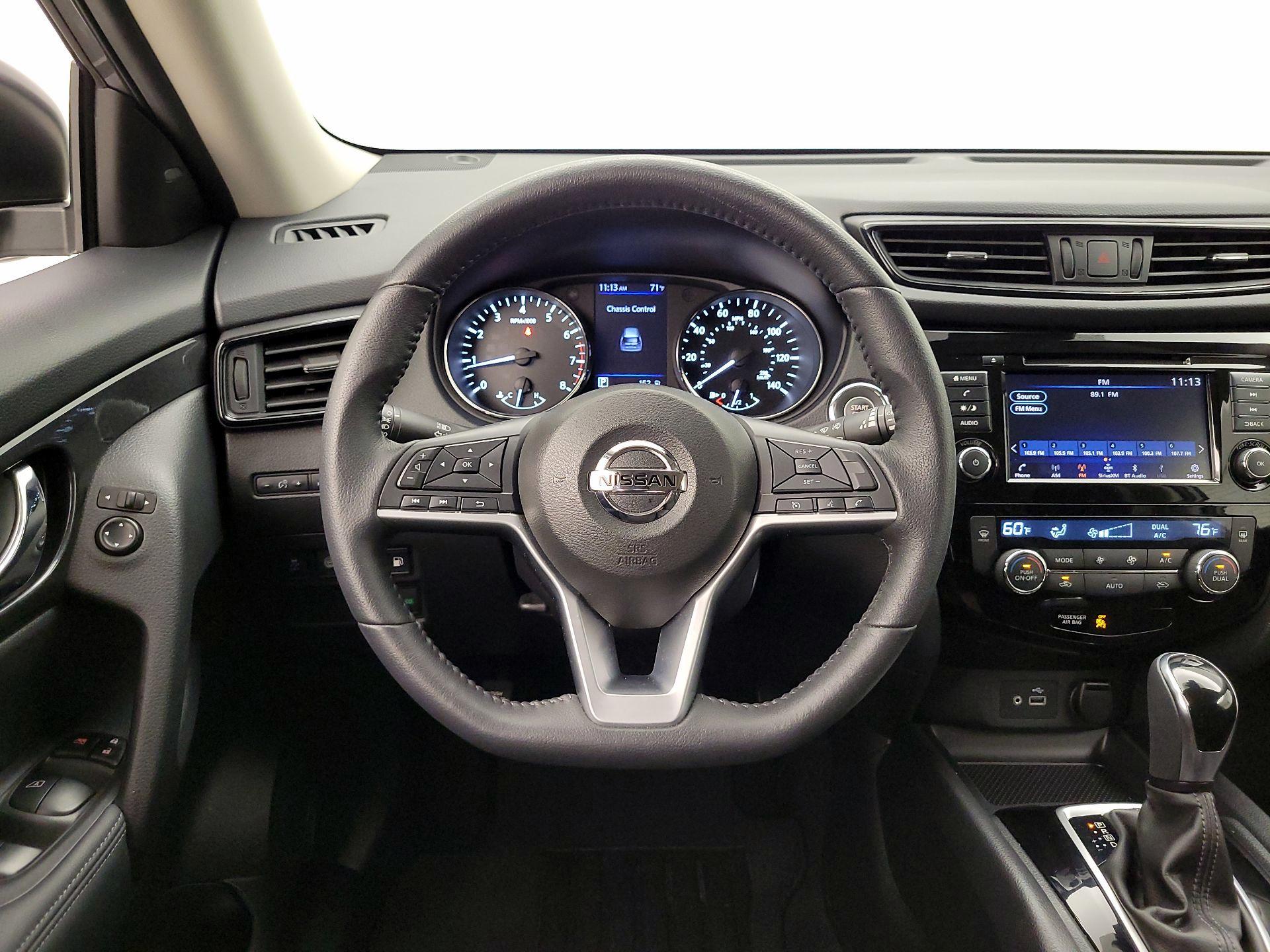 Thumbnail: 2019 Nissan Rogue - 10