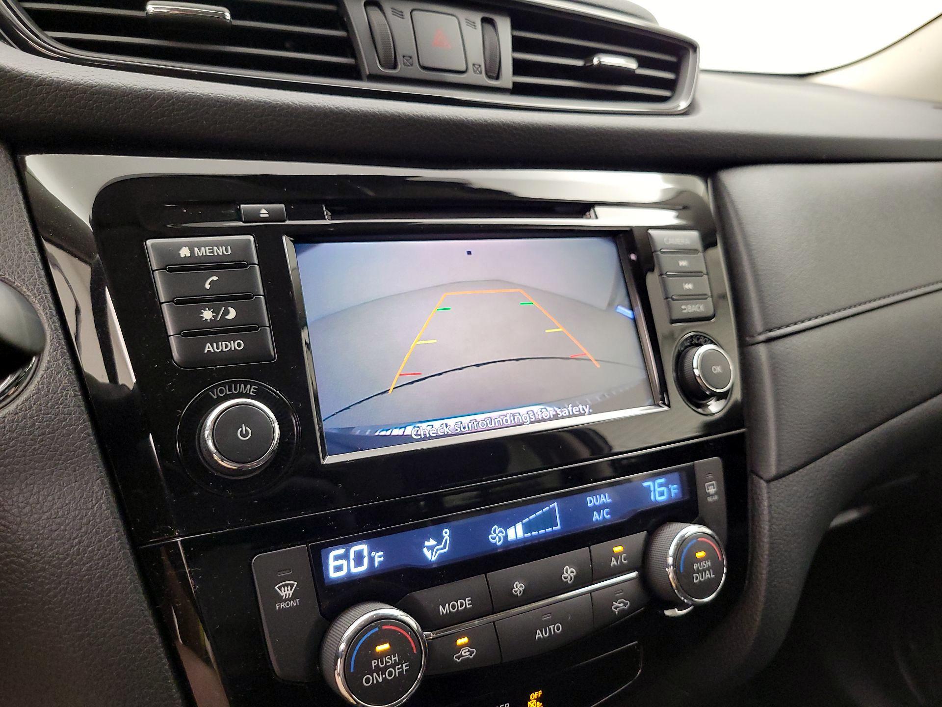 Thumbnail: 2019 Nissan Rogue - 14