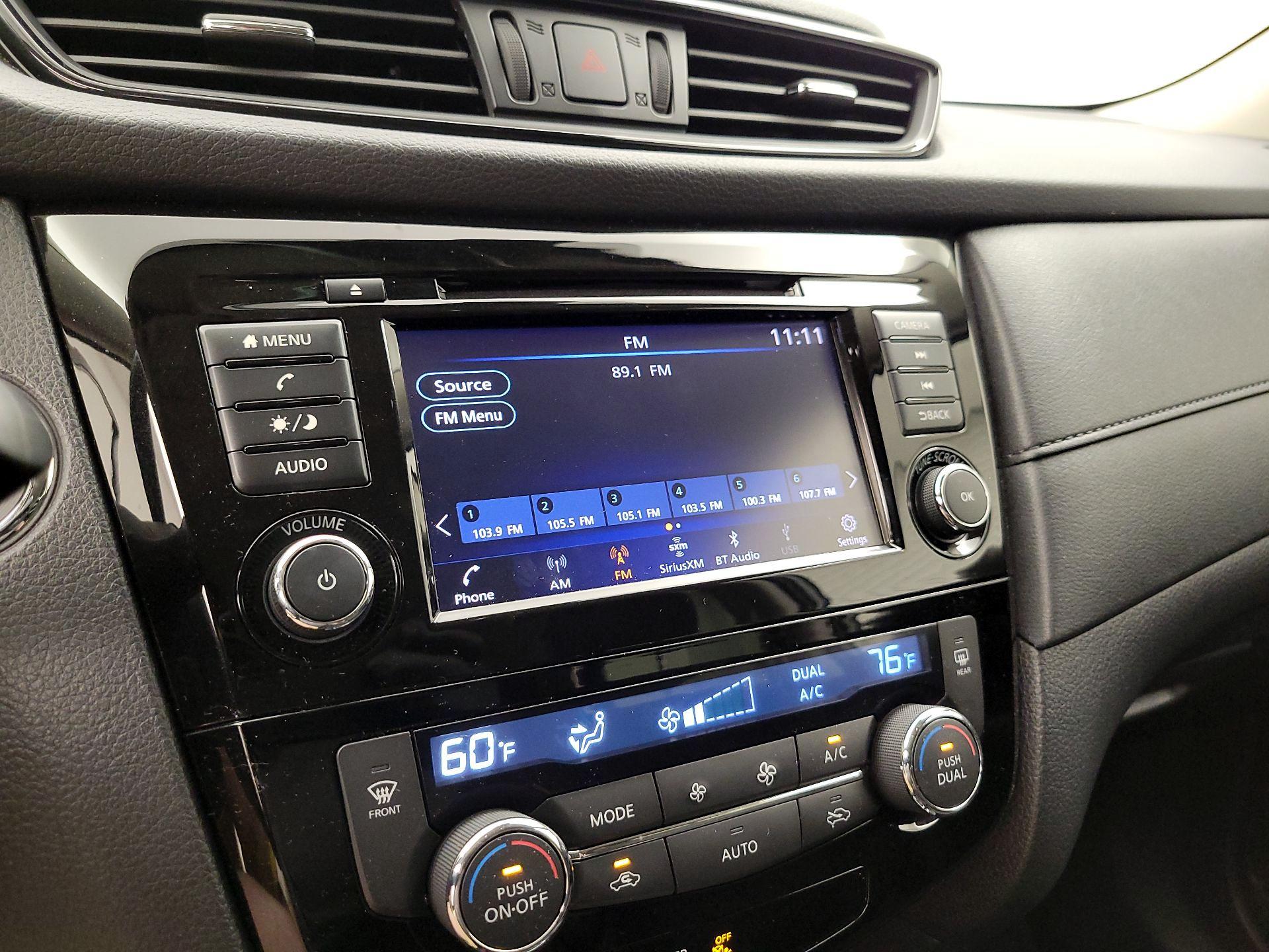 Thumbnail: 2019 Nissan Rogue - 15