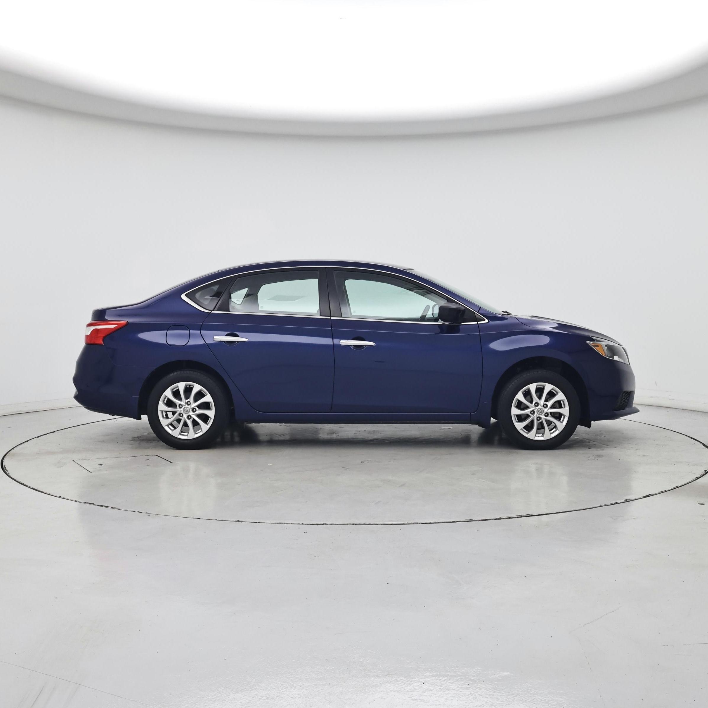 Thumbnail: 2017 Nissan Sentra - 7