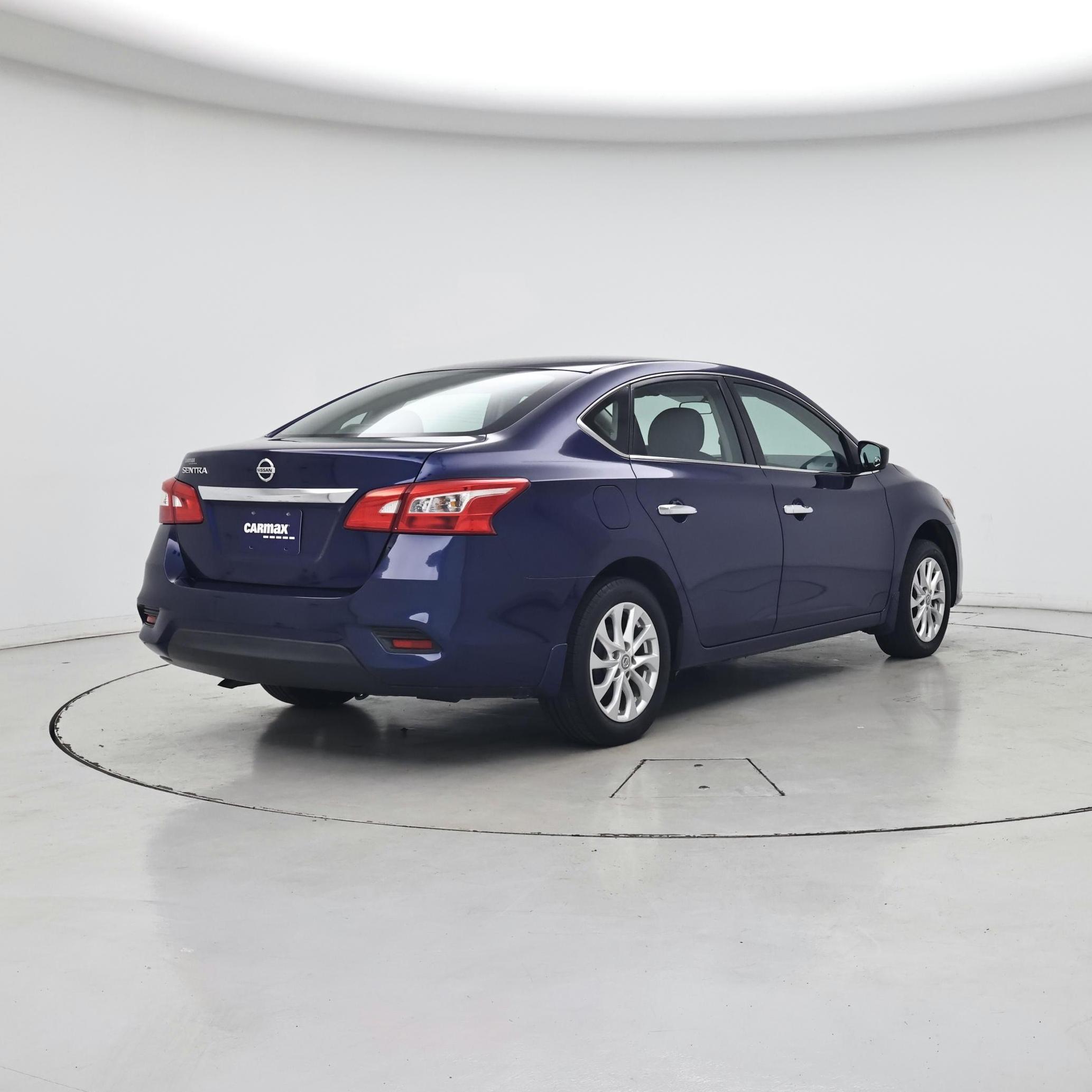 Thumbnail: 2017 Nissan Sentra - 8